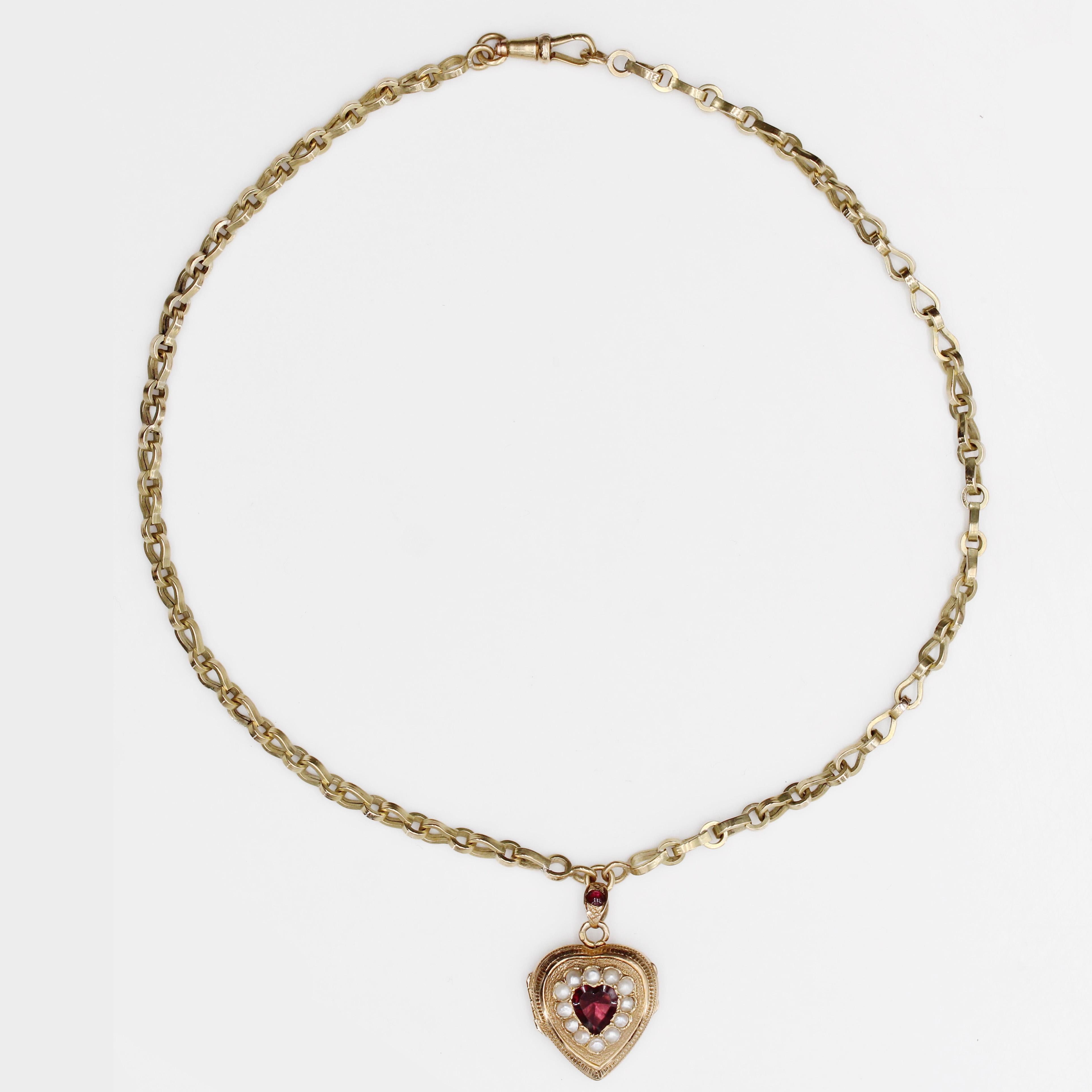 Taille cœur Médaillon et chaîne français du 19ème siècle en or jaune 18 carats avec grenats fins et perles en vente