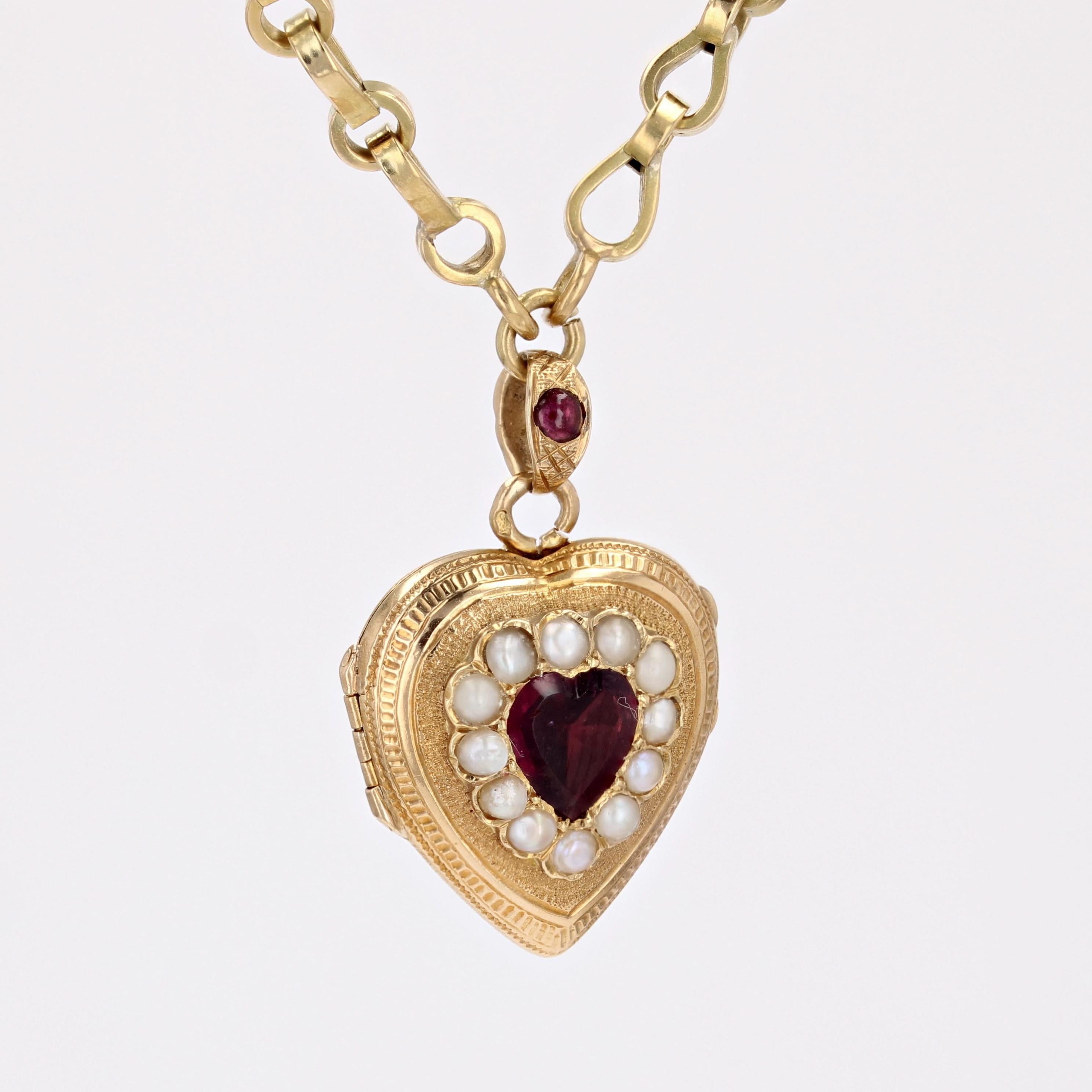 Médaillon et chaîne français du 19ème siècle en or jaune 18 carats avec grenats fins et perles Bon état - En vente à Poitiers, FR