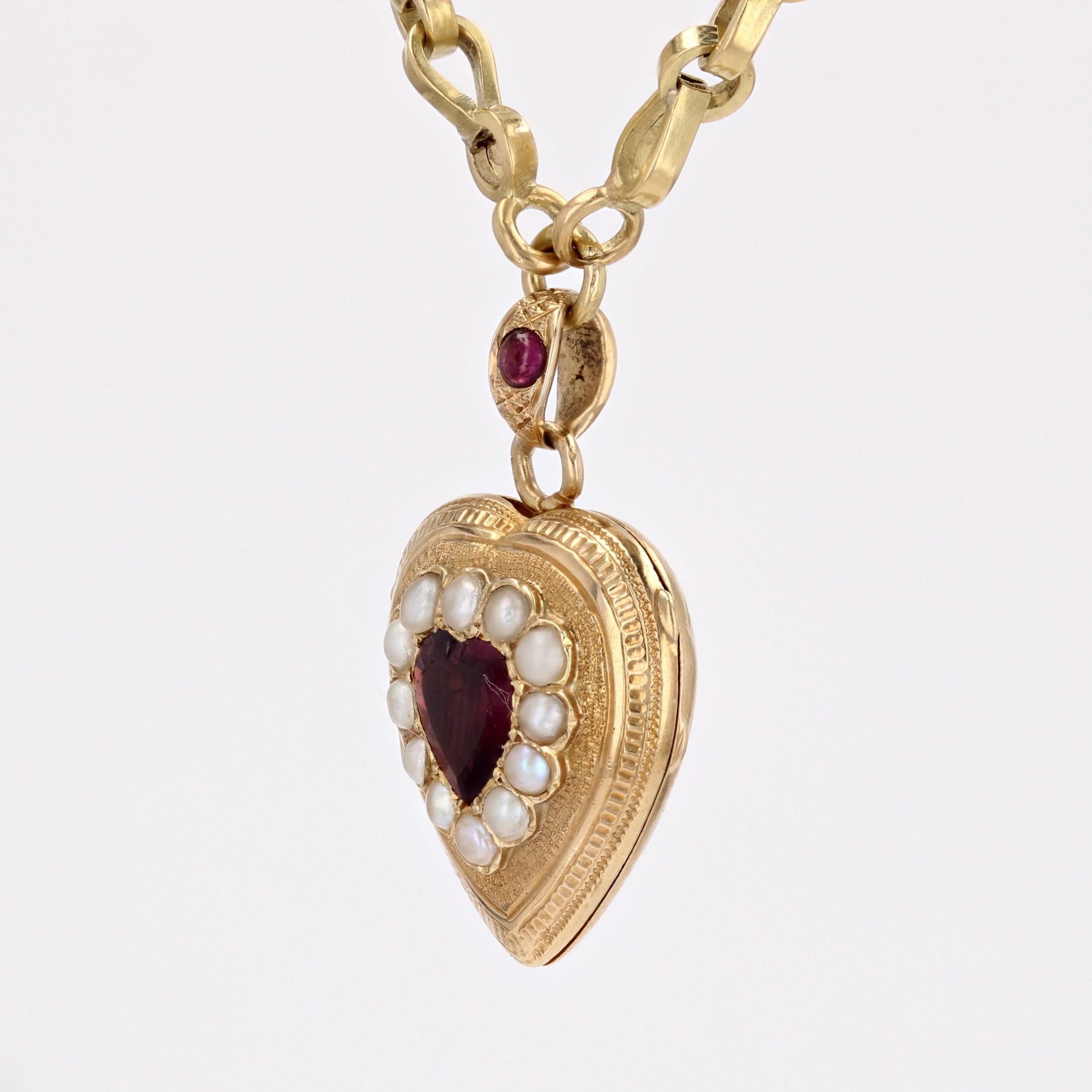 Médaillon et chaîne français du 19ème siècle en or jaune 18 carats avec grenats fins et perles Pour femmes en vente