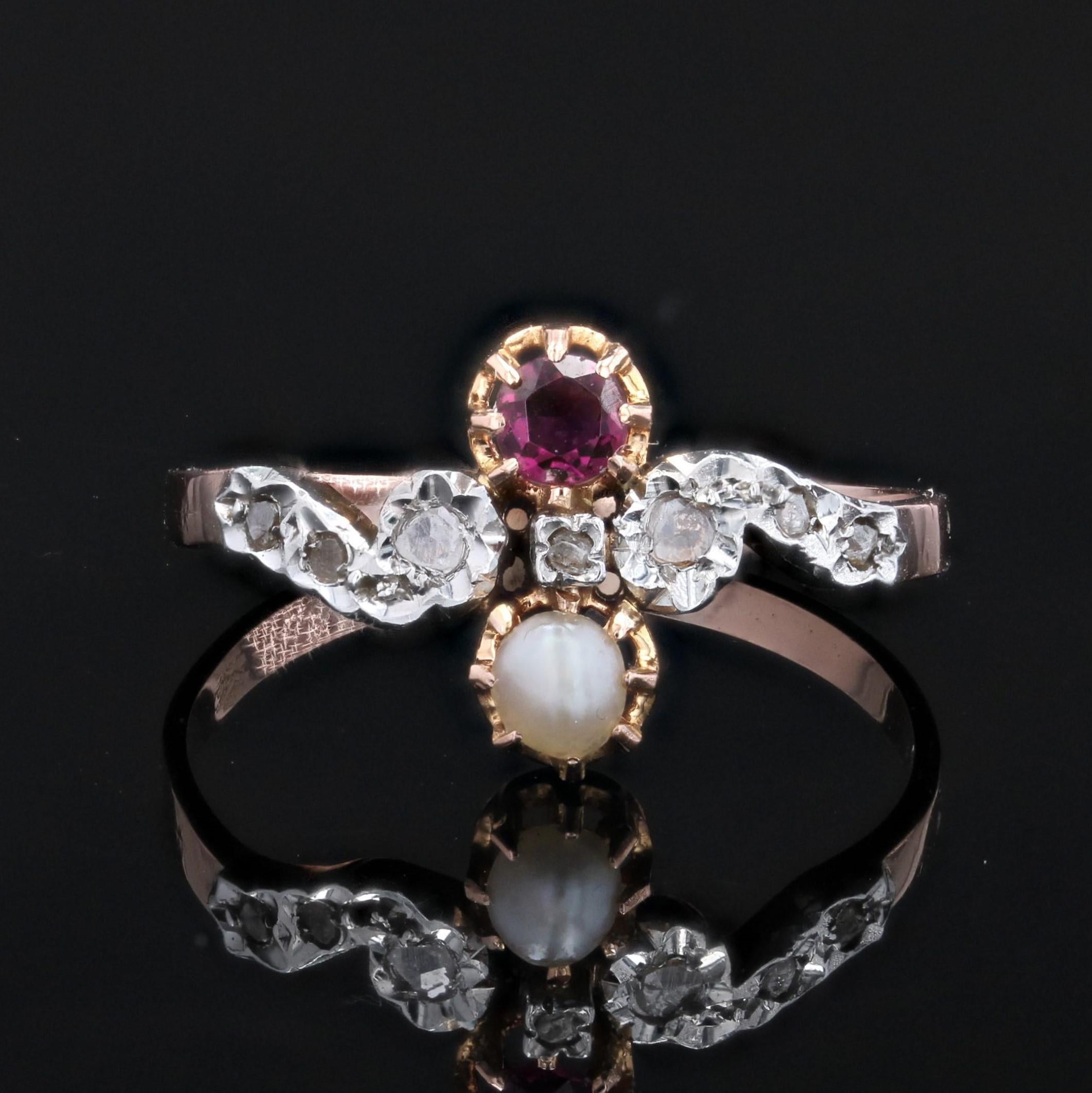 French 19th Century Garnet Fine Pearl Diamonds 18 Karat Rose Gold Ring In Good Condition For Sale In Poitiers, FR
