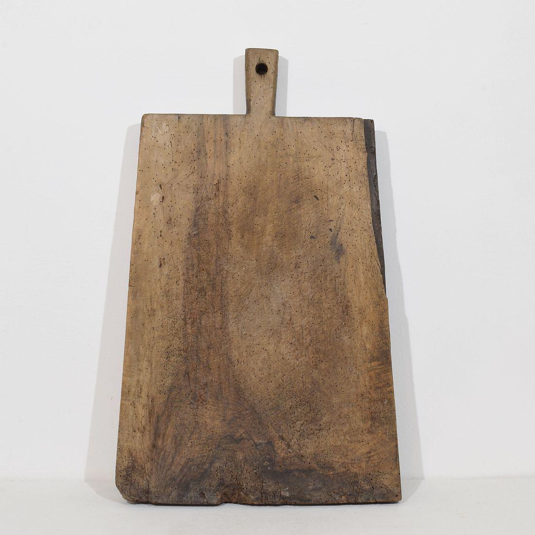 Französisches 19. Jahrhundert, riesiges hölzernes Schneidebrett (Handgefertigt) im Angebot