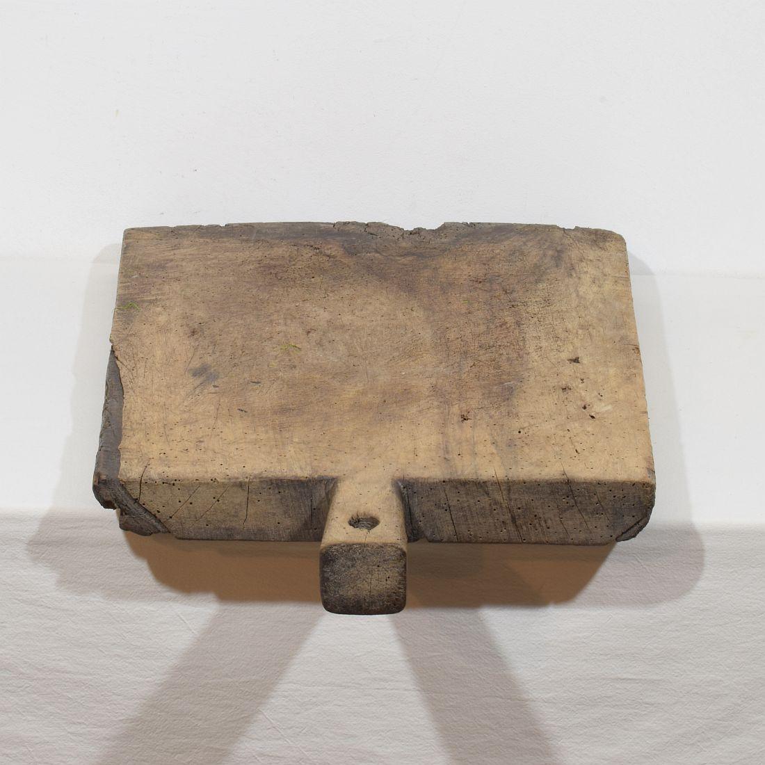 Französisches 19. Jahrhundert, riesiges hölzernes Schneidebrett im Angebot 2