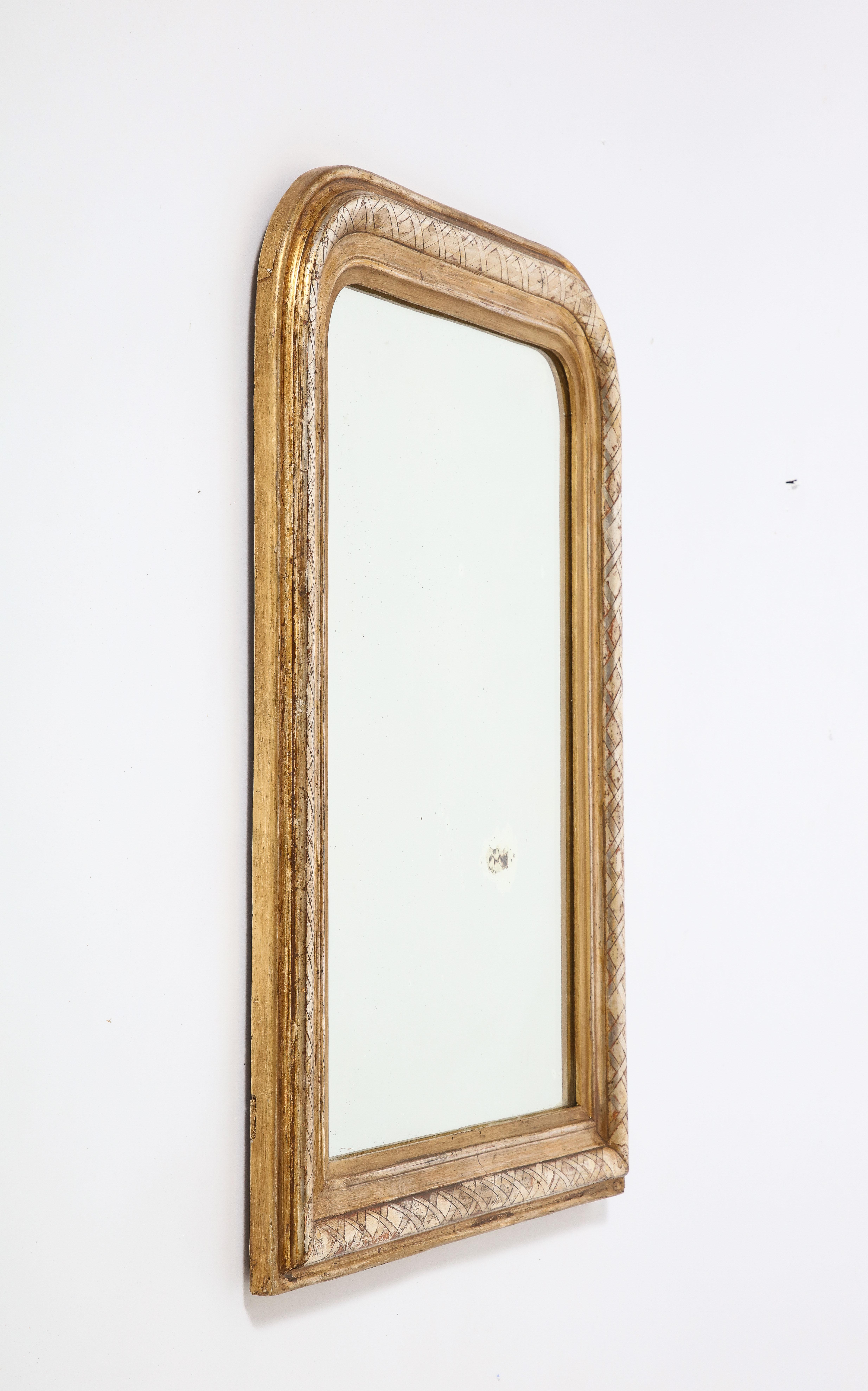 French 19th Century Gilded and Carved Wall Mirror, France, circa 1850 In Good Condition For Sale In New York, NY