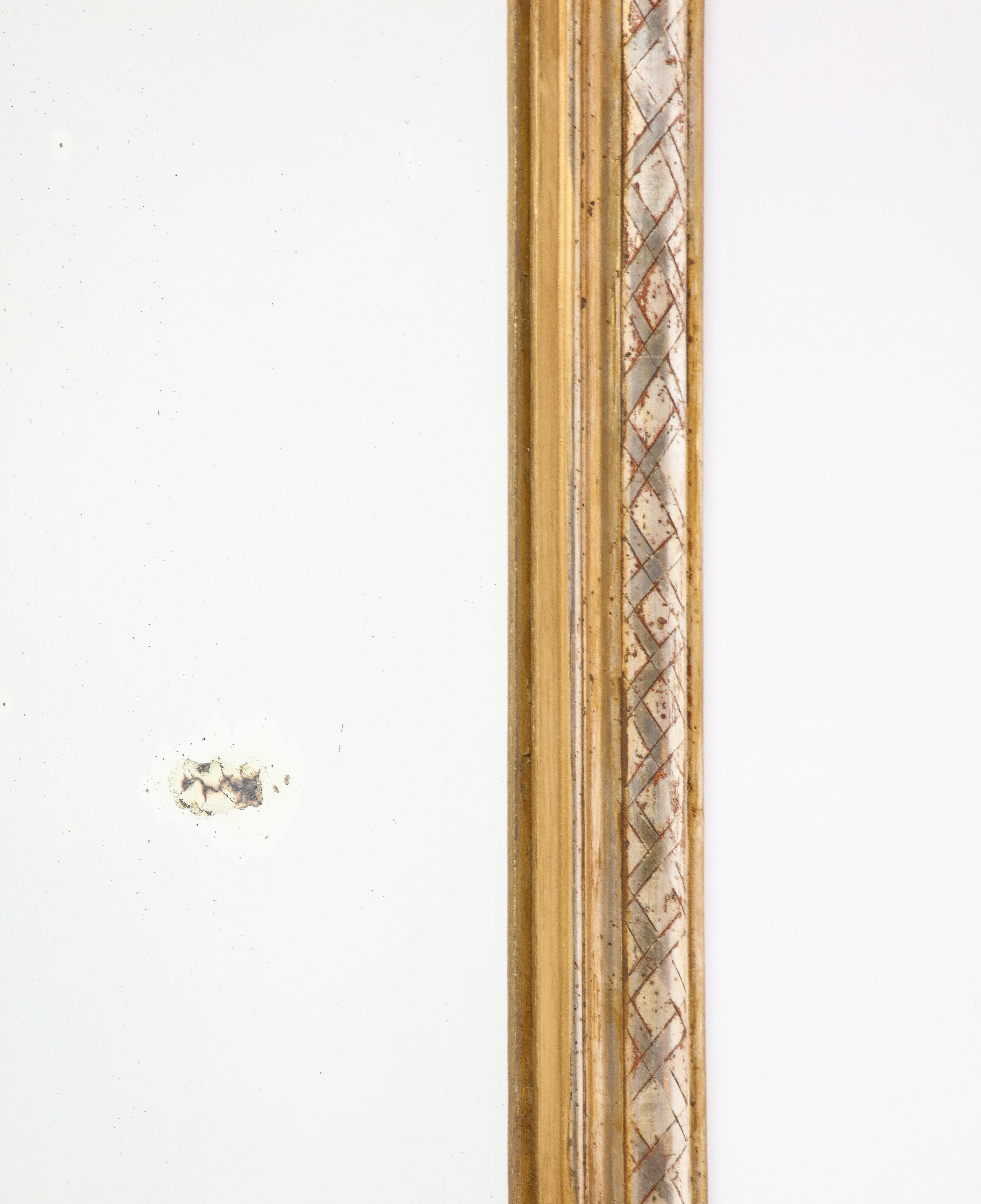 Französischer vergoldeter und geschnitzter Wandspiegel des 19. Jahrhunderts, Frankreich, um 1850 im Angebot 3