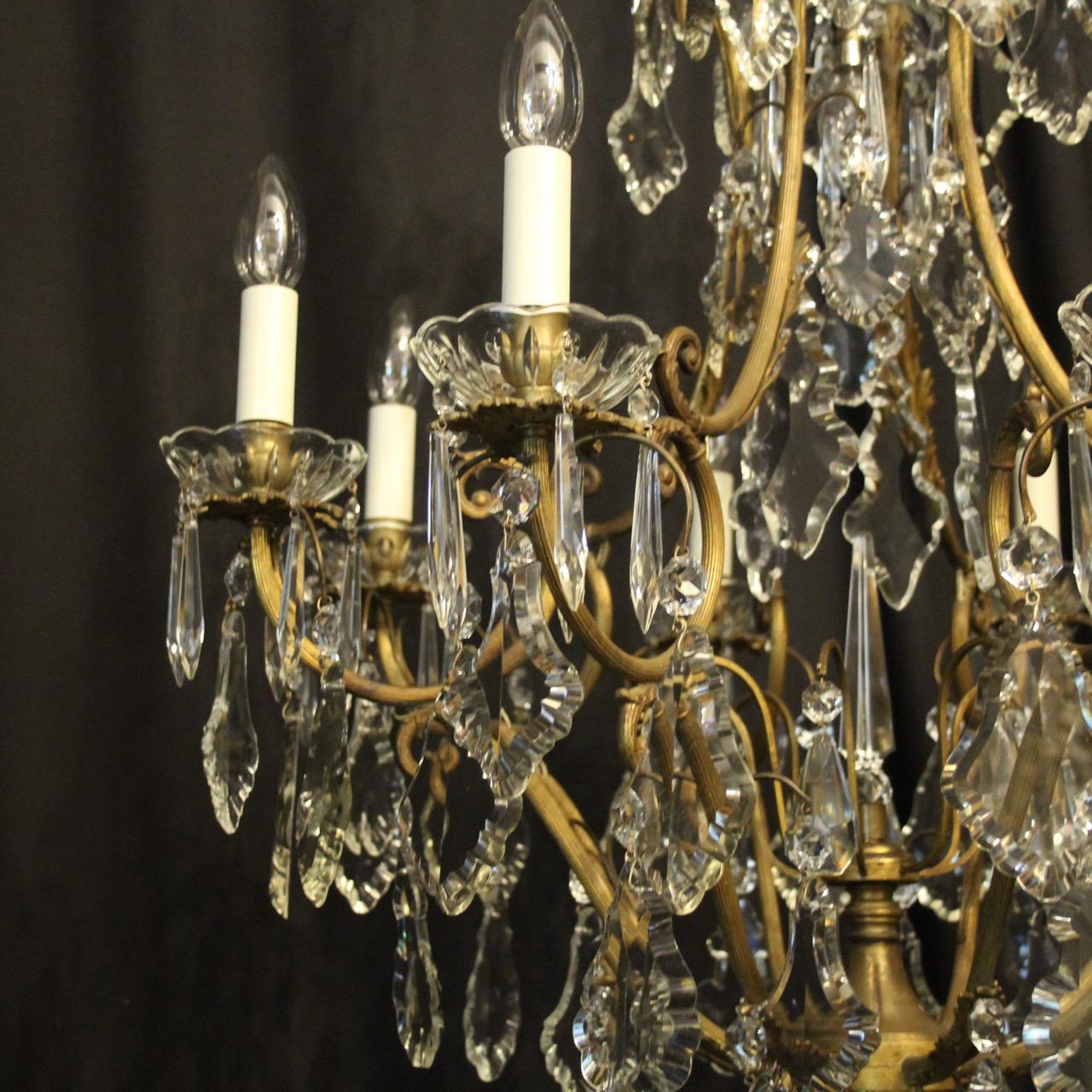 Baroque Revival French, 19th Century Gilded and Crystal 9-Light Antique Chandelier For Sale