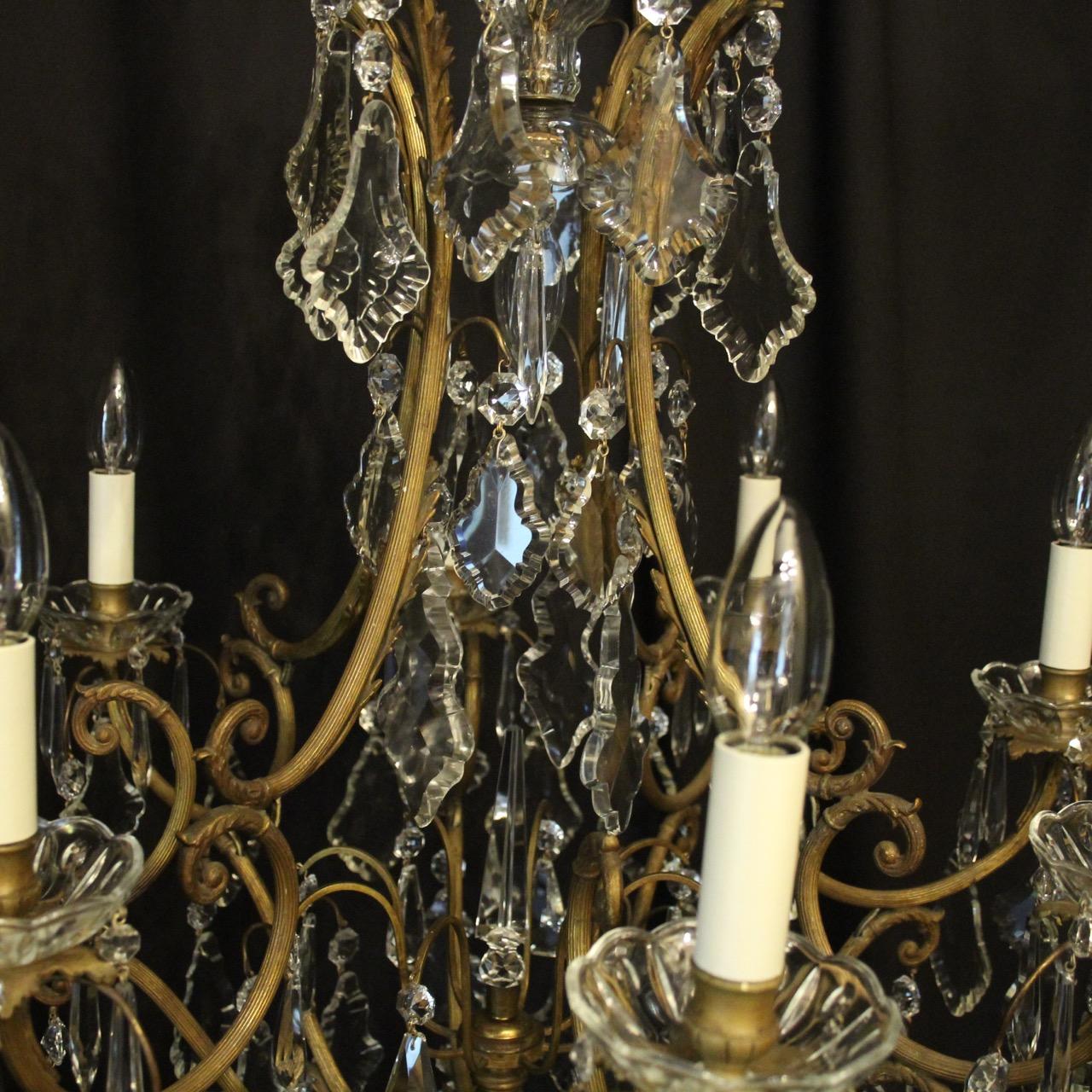 French, 19th Century Gilded and Crystal 9-Light Antique Chandelier For Sale 3