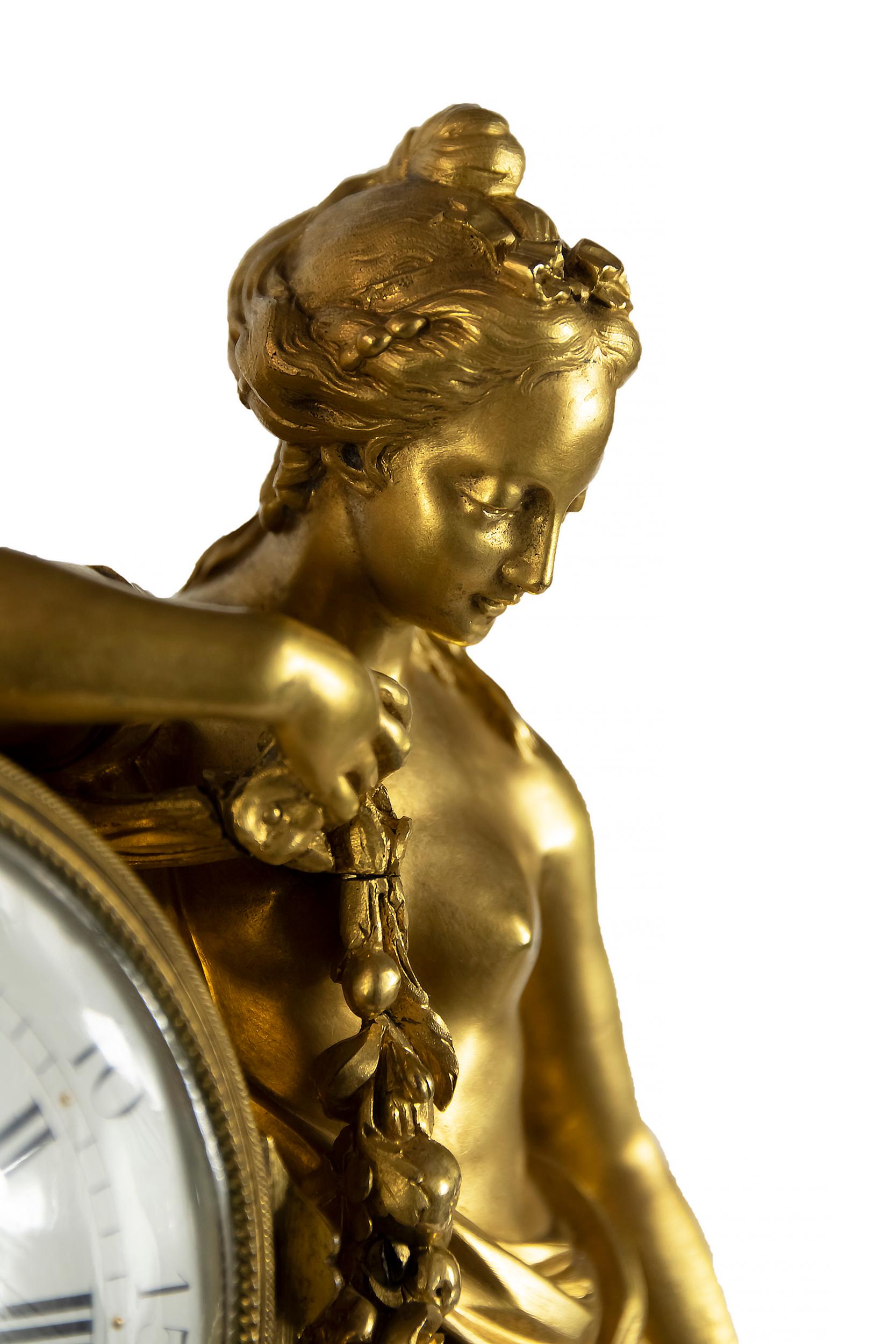Doré Pendule de cheminée française du 19ème siècle en bronze doré et marbre Caron Le Fils A Paris en vente