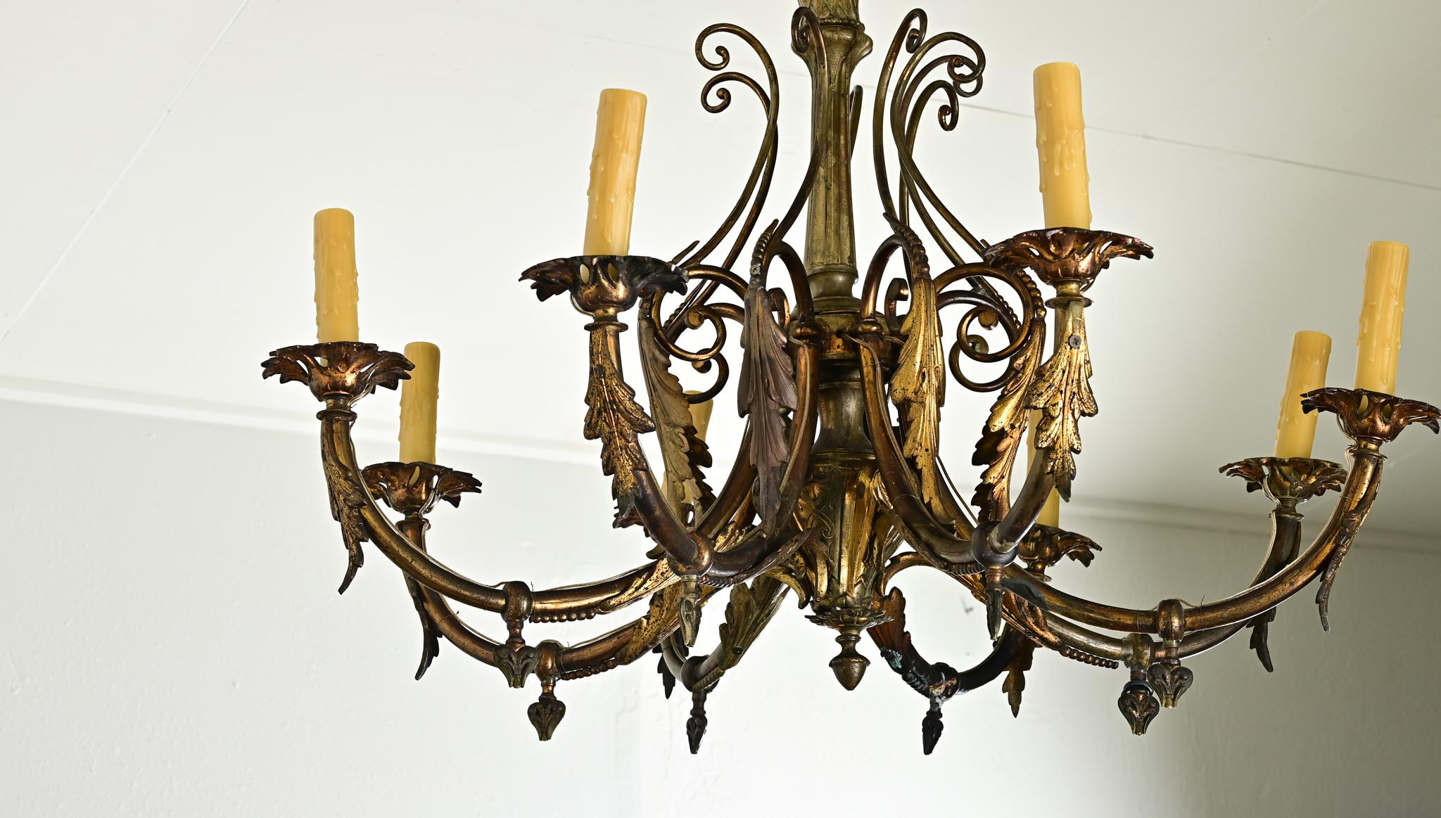 Lampadario francese in bronzo dorato del XIX secolo in vendita 5