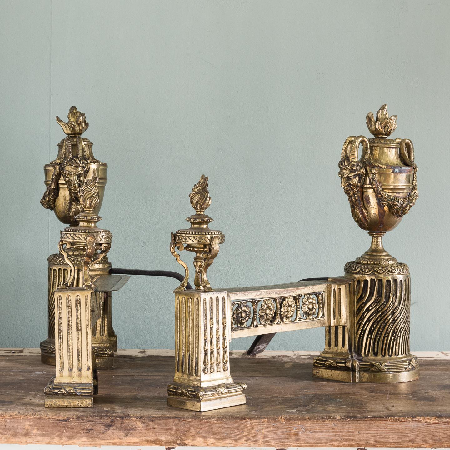 Chenets français en bronze doré du XIXe siècle État moyen - En vente à London, GB