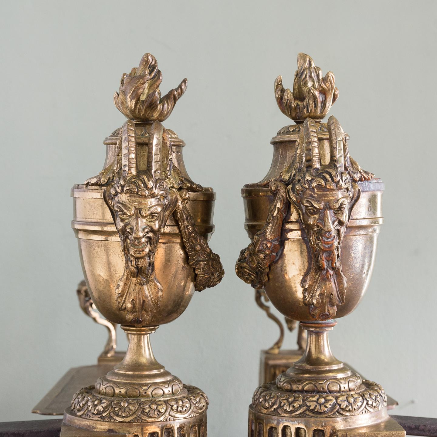 Chenets français en bronze doré du XIXe siècle en vente 2