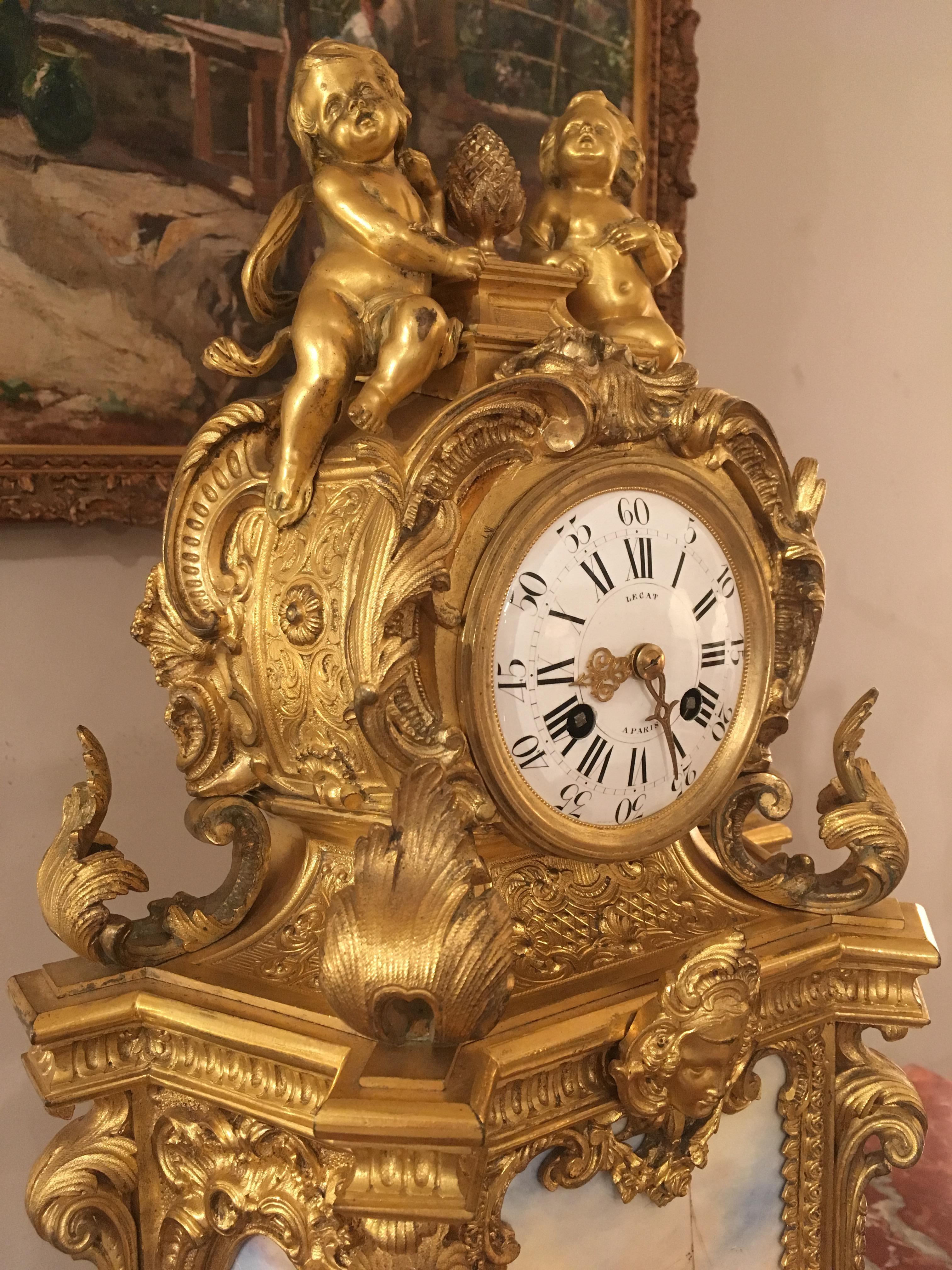 Louis XV French 19th Century Gilt Bronze Mantle Clock with Nautical Scenes For Sale