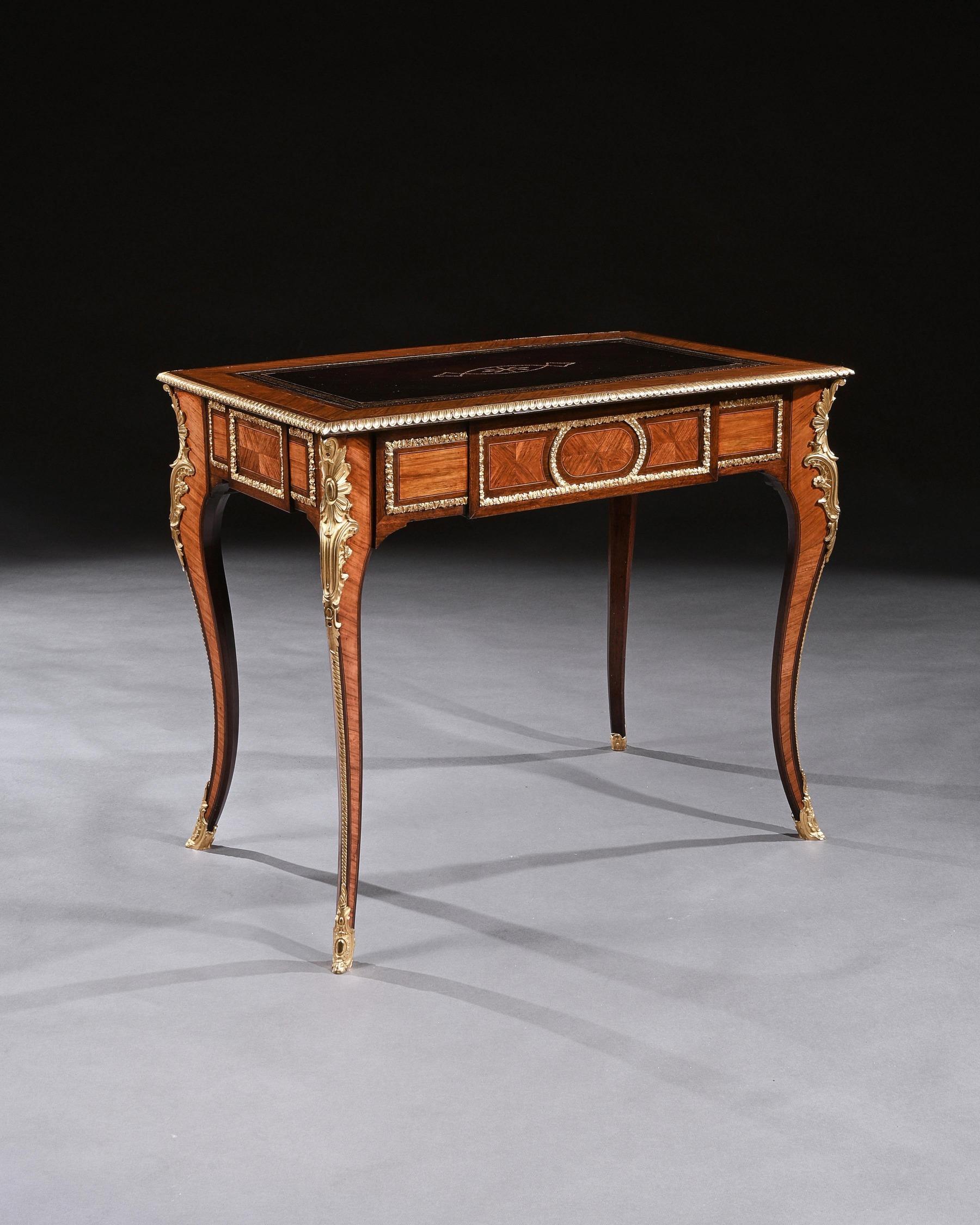 Mesa de escritorio francesa del siglo XIX, montada en bronce dorado, de gran calidad en Bueno estado para la venta en Benington, Herts
