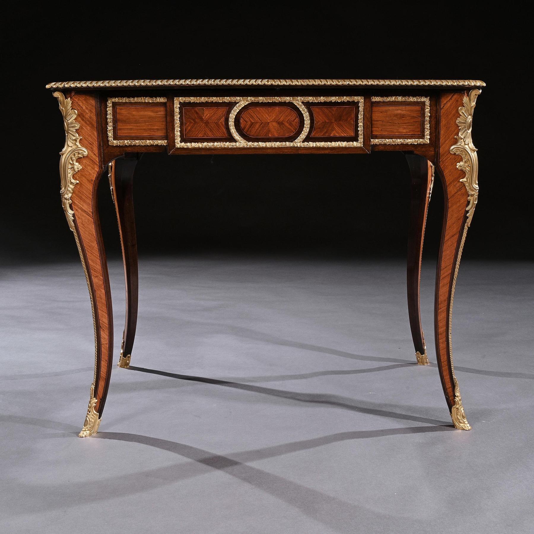 French 19th Century Gilt-Bronze Mounted Writing Table of Fine Quality For Sale 3
