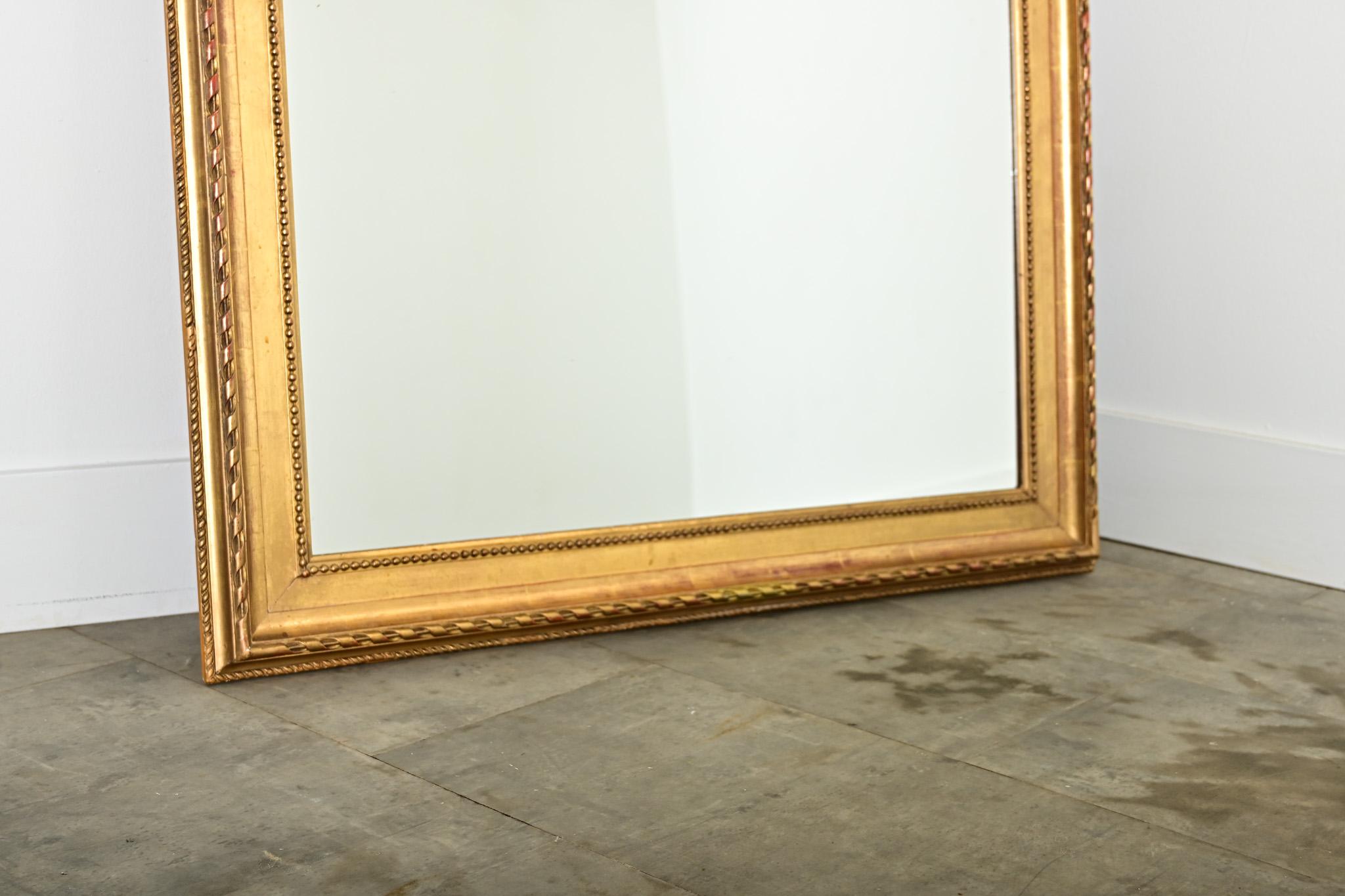 Miroir doré et peint français du 19e siècle en vente 3