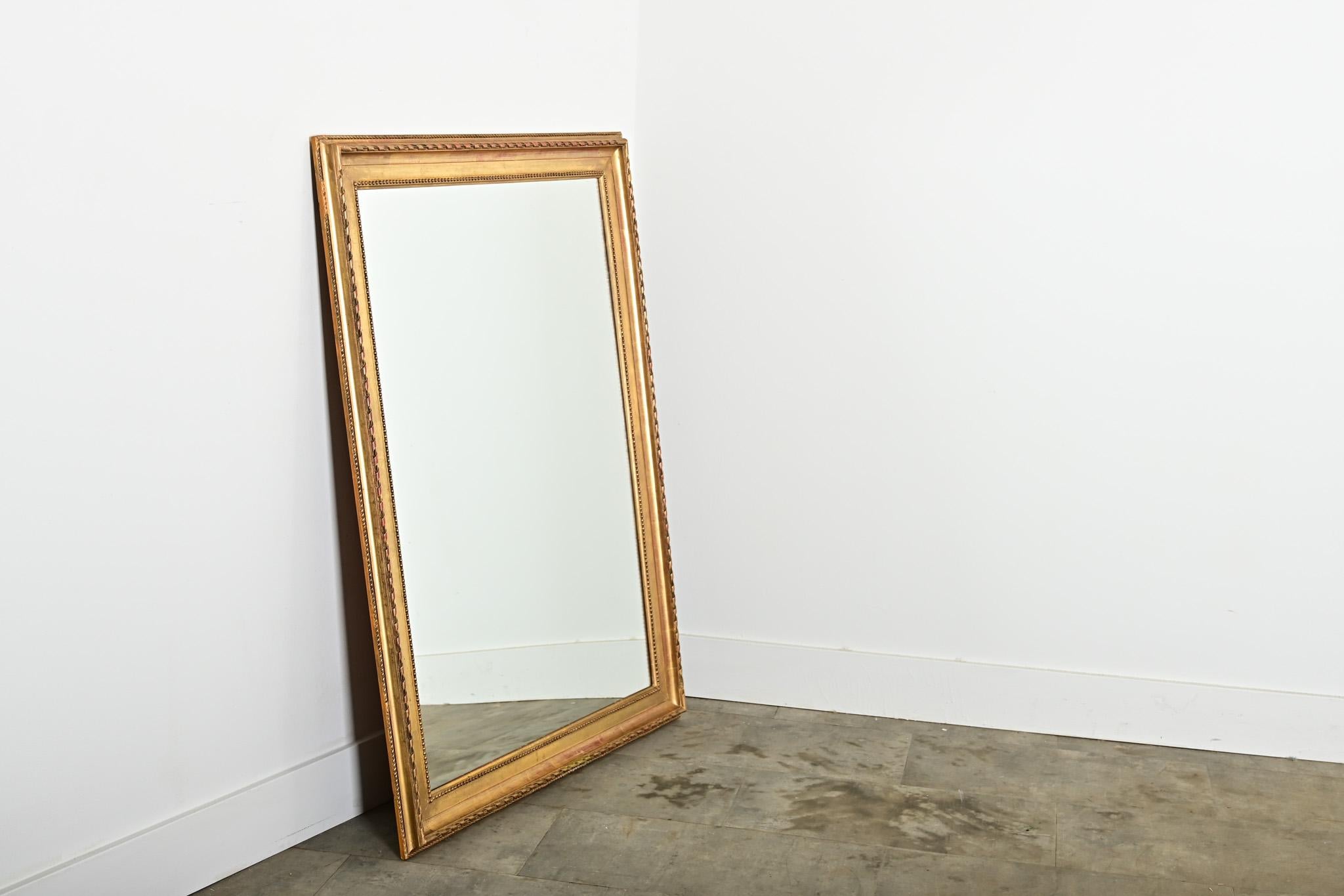 XIXe siècle Miroir doré et peint français du 19e siècle en vente