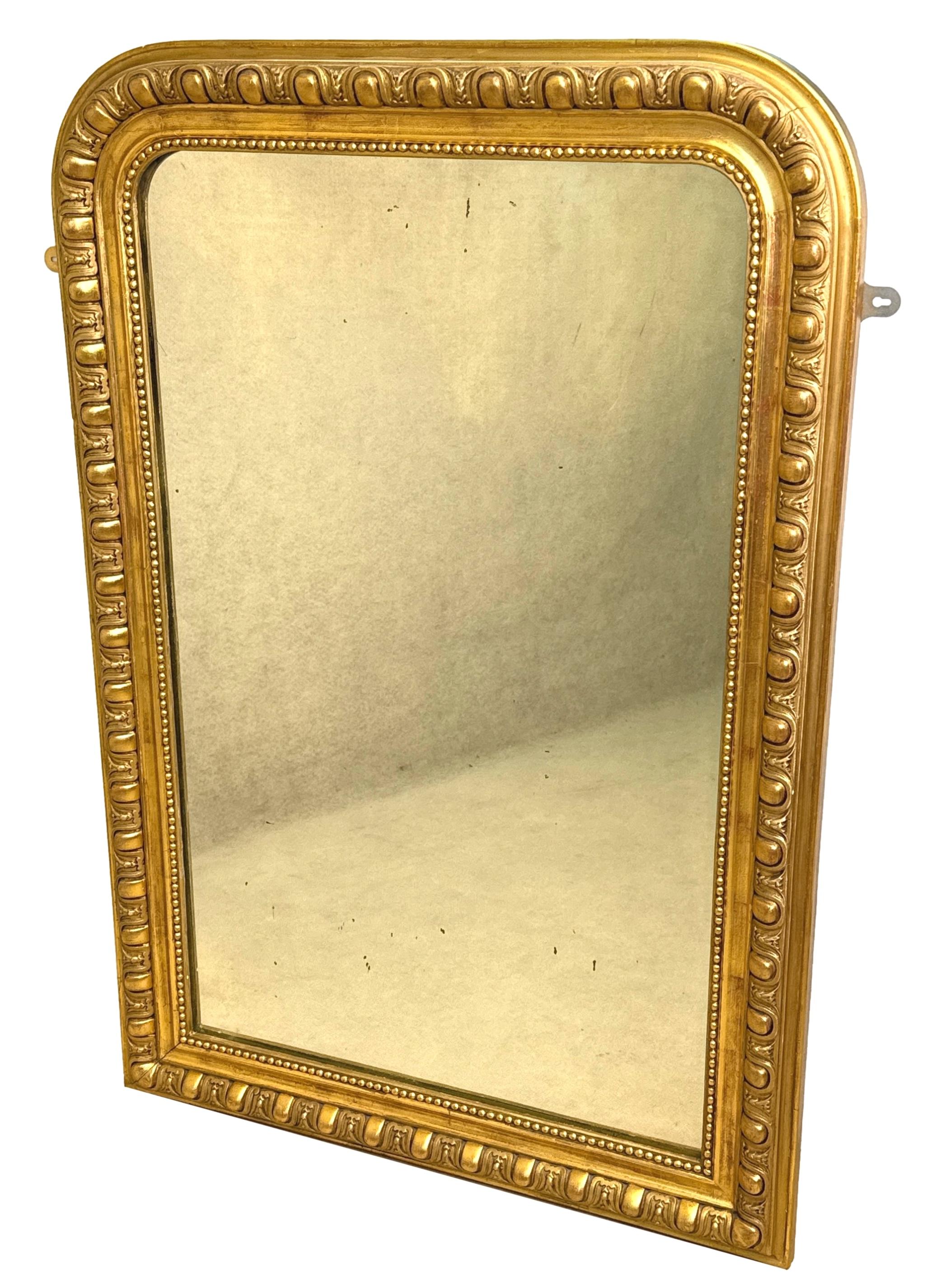 Espejo de pared rectangular dorado francés del siglo XIX en venta 2