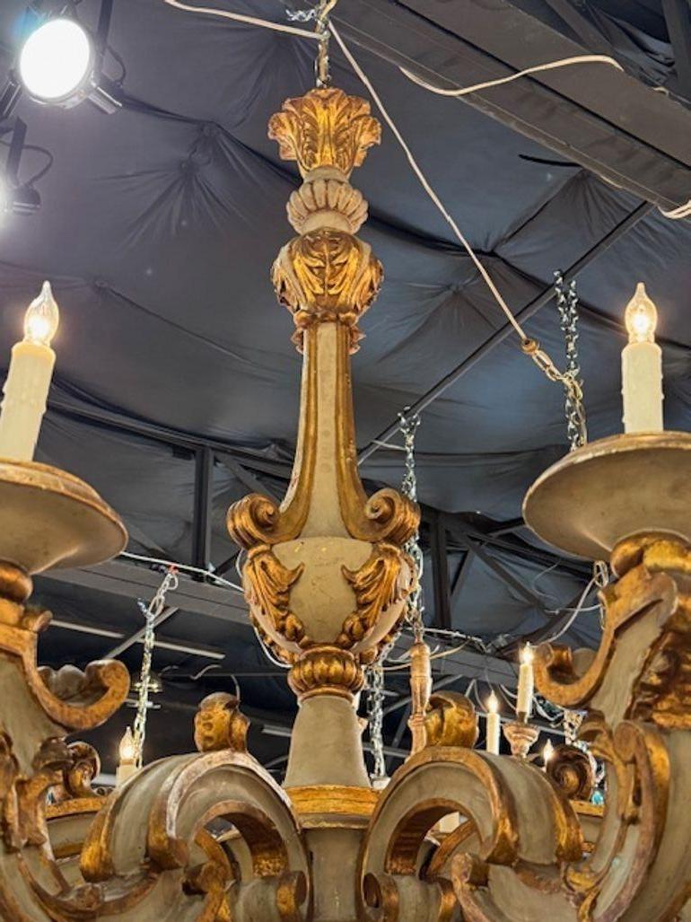 French 19th Century Gilt Wood Chandelier In Good Condition For Sale In Dallas, TX