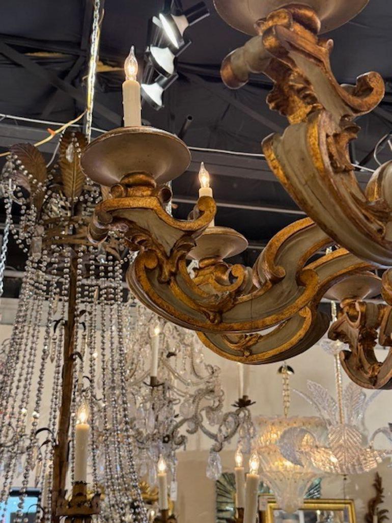 French 19th Century Gilt Wood Chandelier For Sale 1