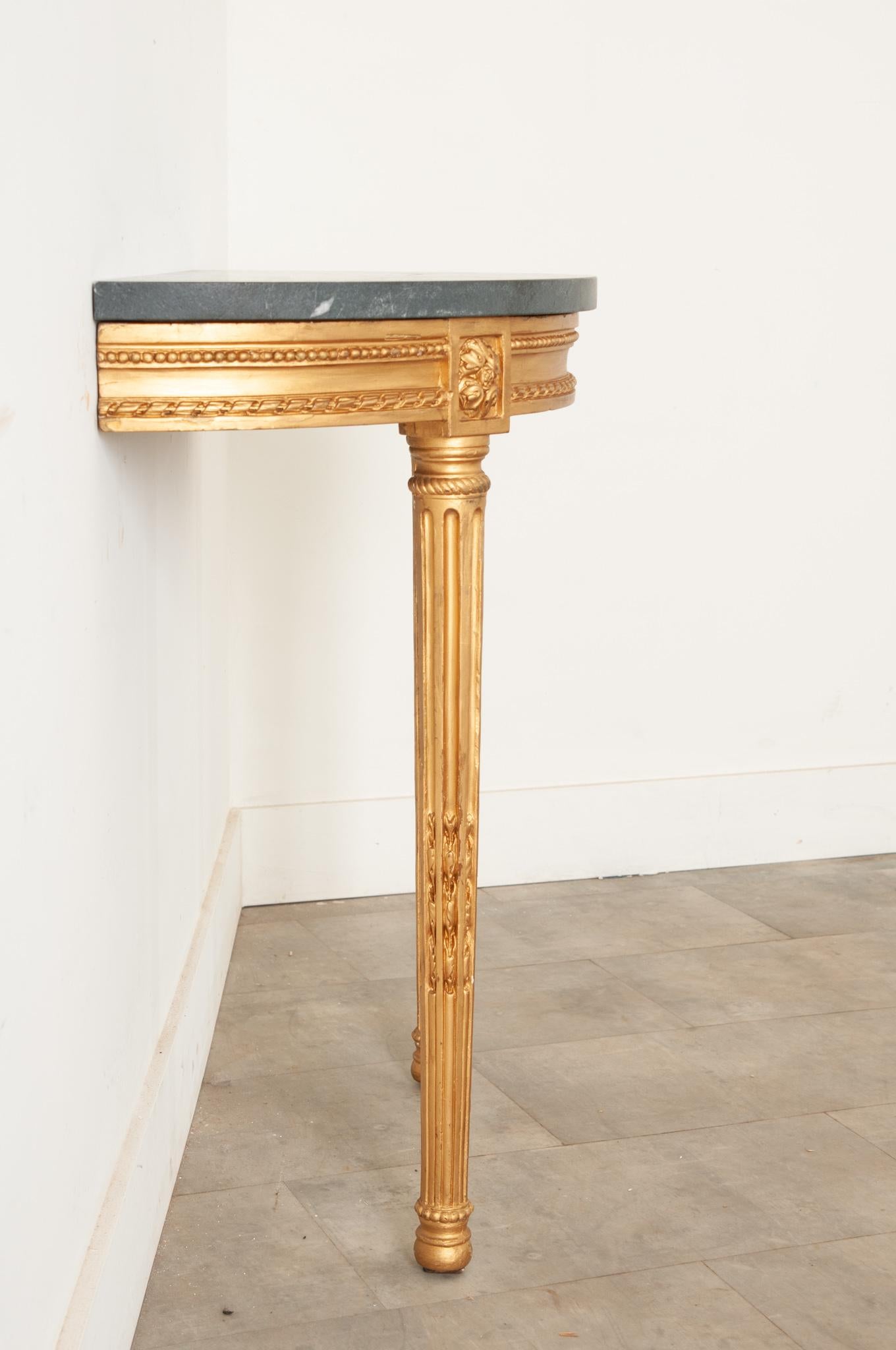 Marbre Console à console en bois doré du XIXe siècle en vente