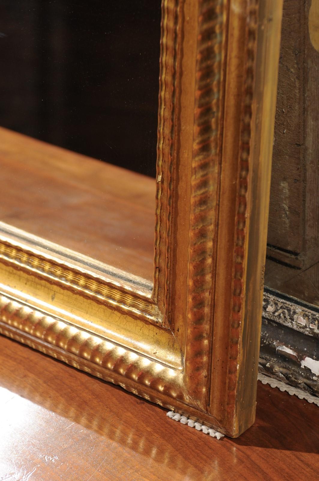 French 19th Century Giltwood Louis-Philippe Mirror with Ribbed Molded Frame 4