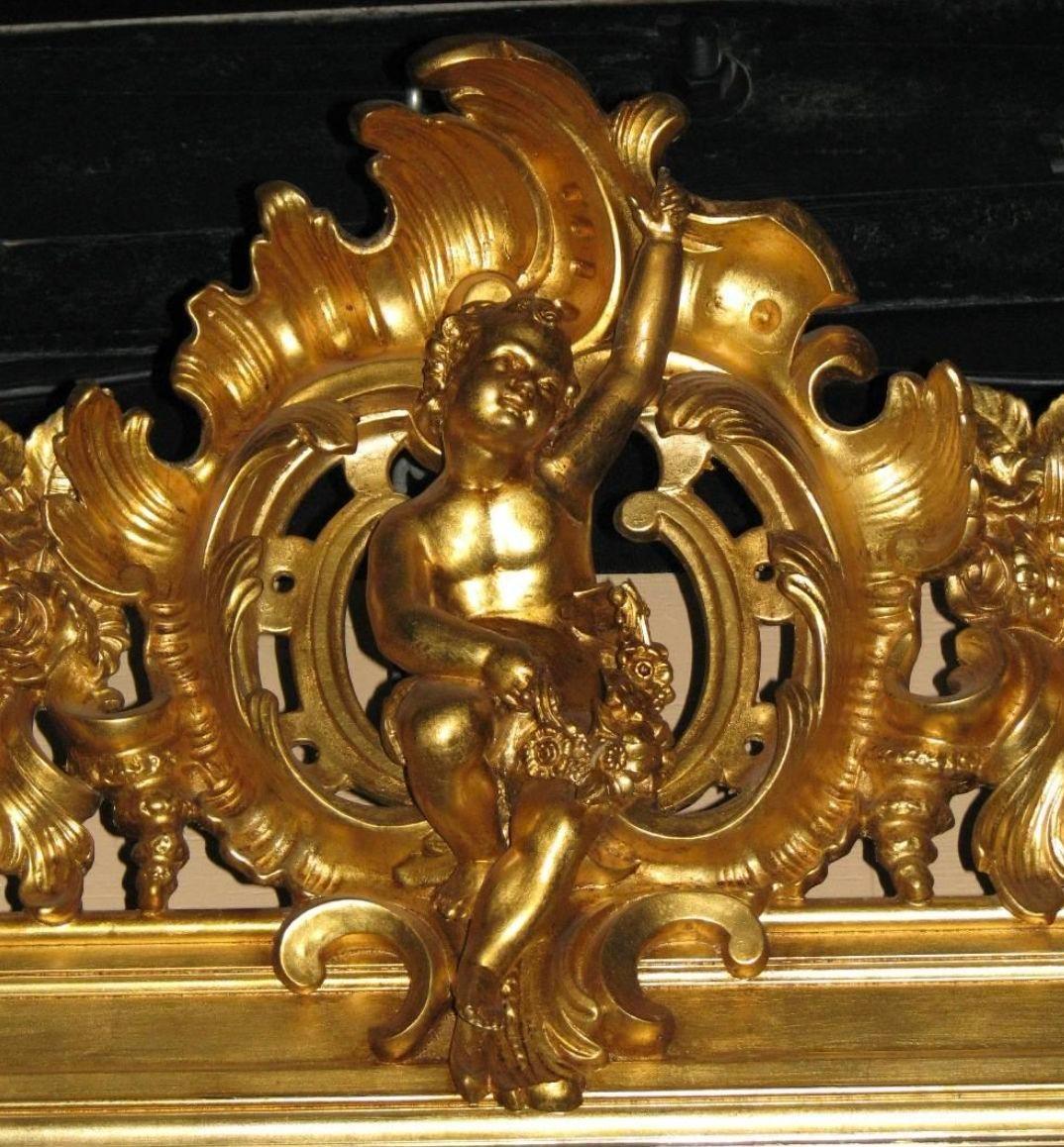 French 19th Century Giltwood Mirror with Sèvres Porcelain Plaques In Good Condition For Sale In Los Angeles, CA
