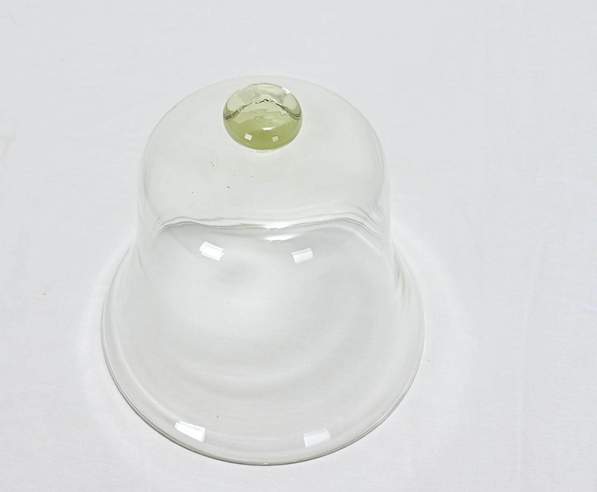 French 19th Century Glass Cheese Dome In Good Condition For Sale In Baton Rouge, LA