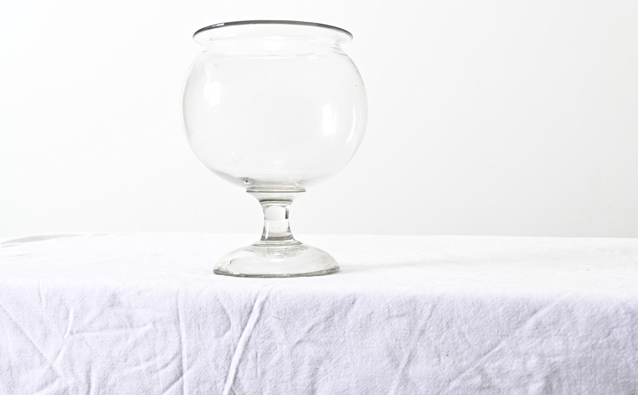 French 19th Century Glass Leech Bowl For Sale 3