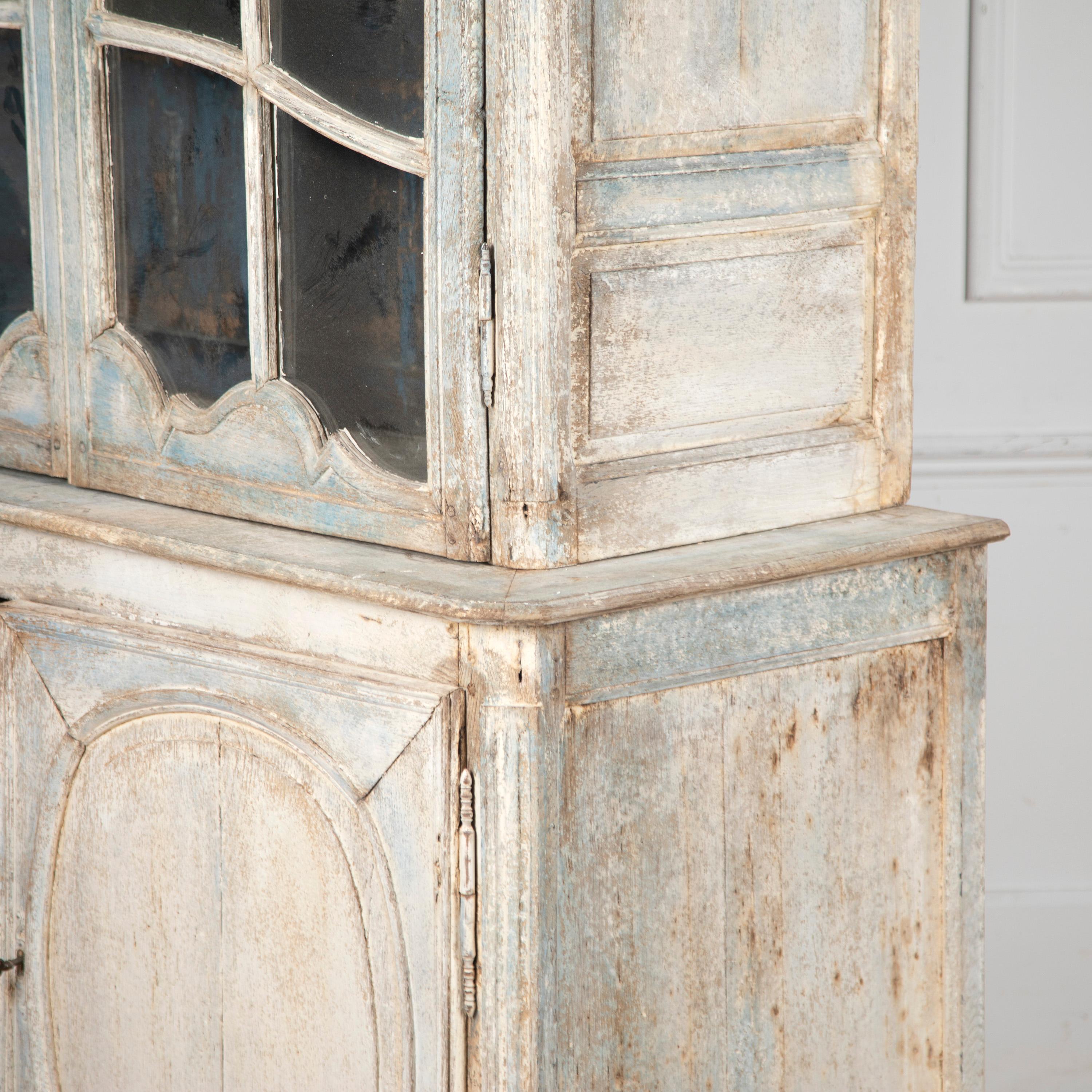 French 19th Century Glazed Bookcase In Good Condition For Sale In Gloucestershire, GB