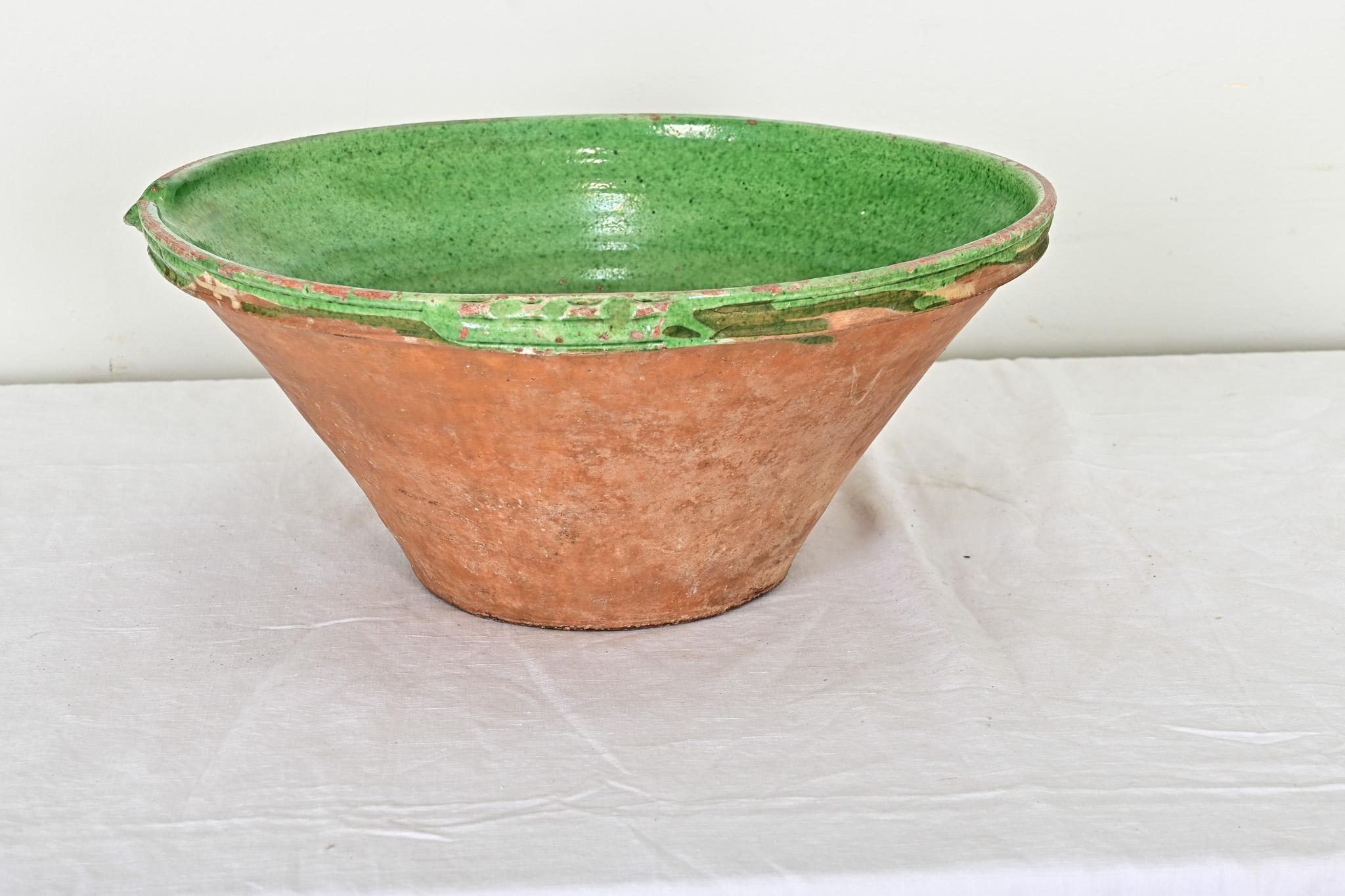 French 19th Century Glazed Cream Bowl For Sale 1