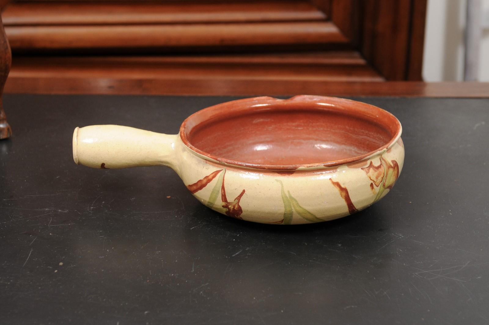 French 19th Century Glazed Pottery Serving Dish with Terracotta and Gold Glaze For Sale 1