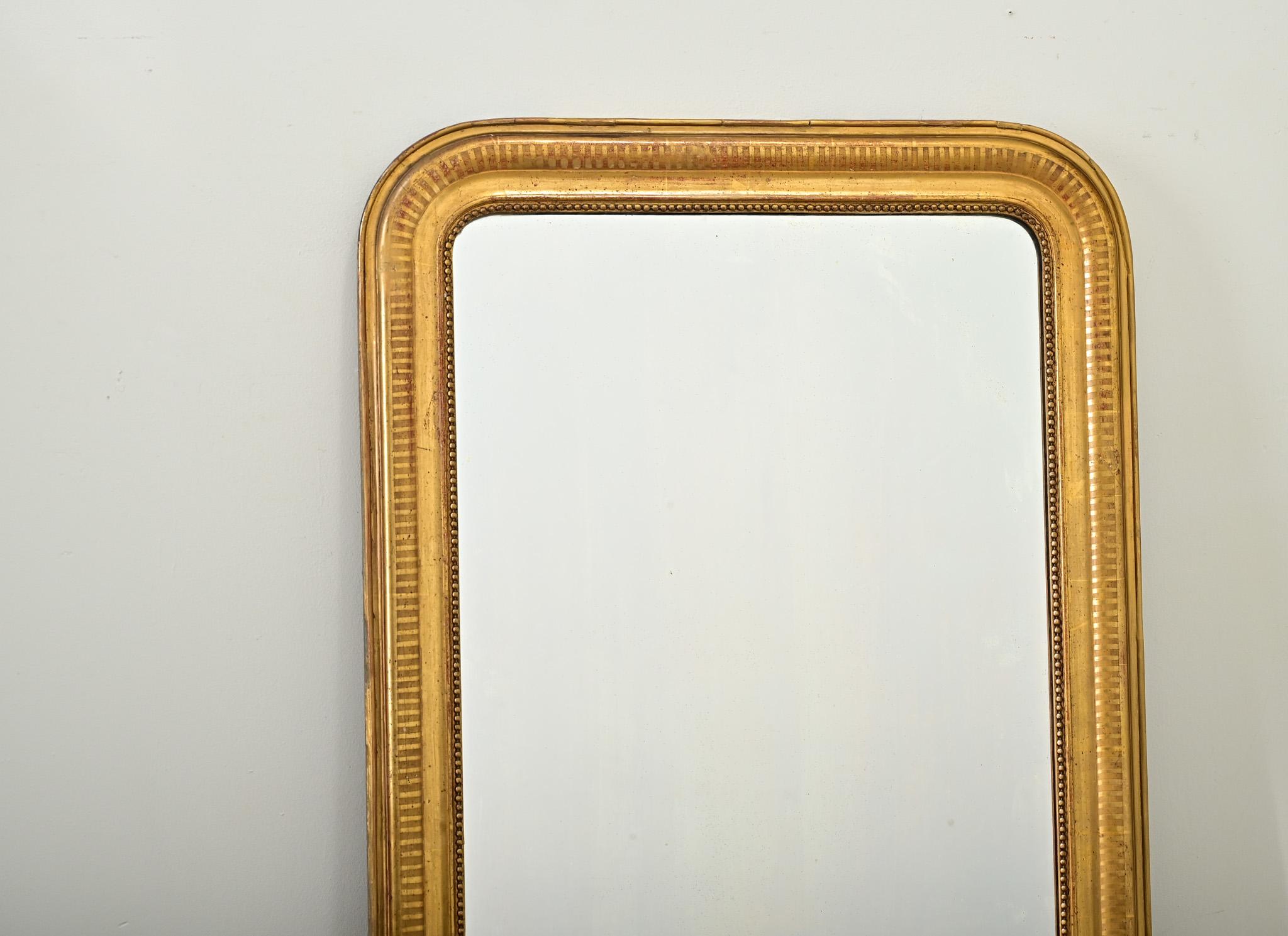 Français Miroir Louis Philippe français du 19ème siècle doré à l'or en vente