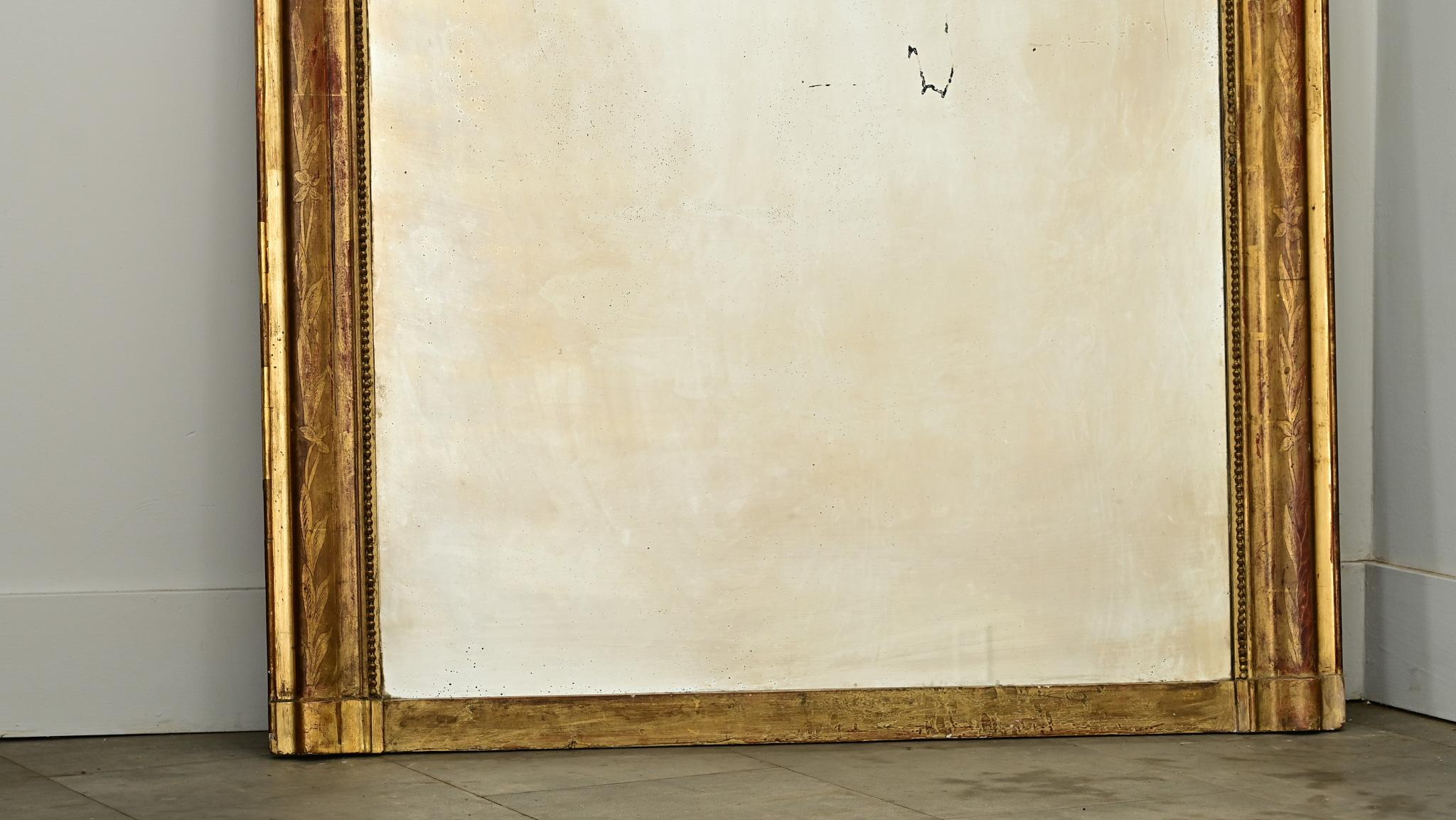 Intagliato Specchio francese Louis Philippe dorato del XIX secolo