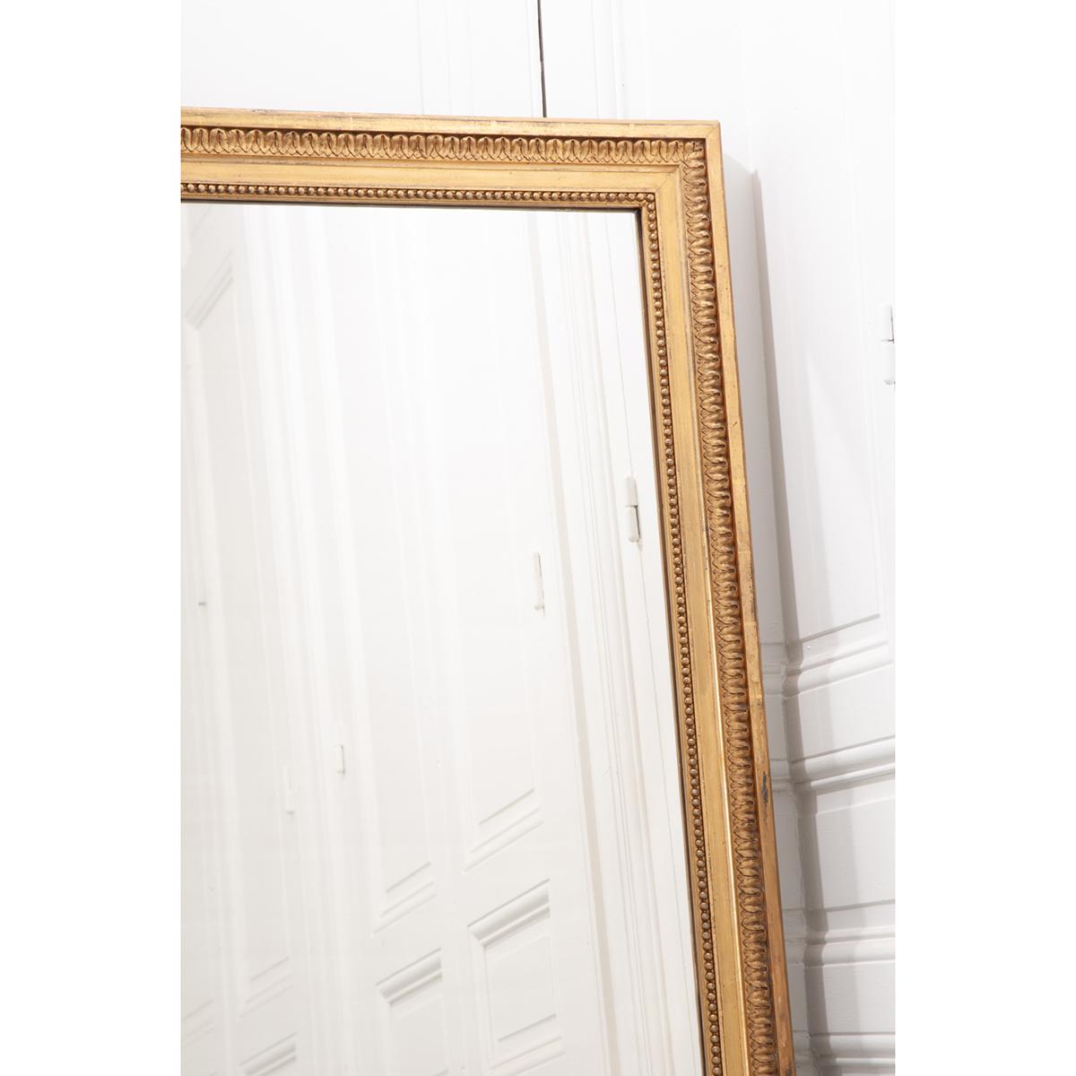 French 19th Century Gold Gilt Mirror In Good Condition In Baton Rouge, LA