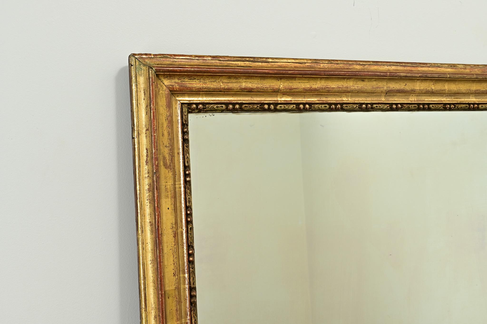 French 19th Century Gold Gilt Mirror For Sale 1