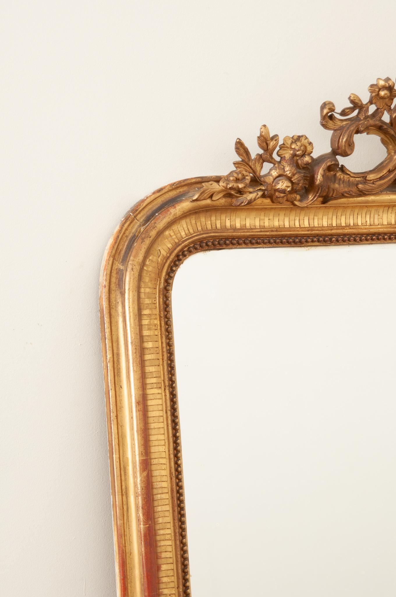 Bois doré Miroir français du 19ème siècle doré à l'or en vente