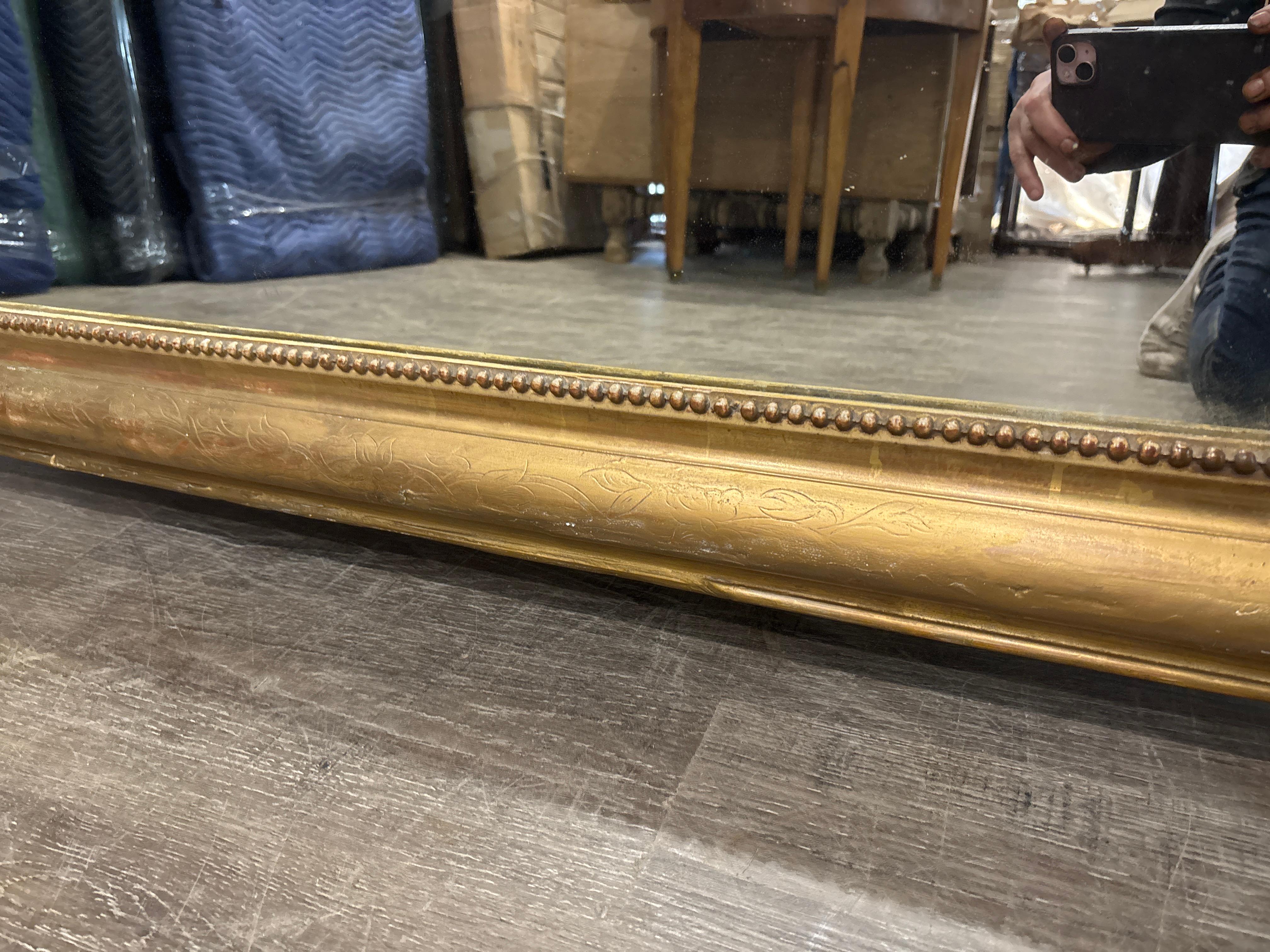 Specchio francese del XIX secolo in foglia d'oro in vendita 1