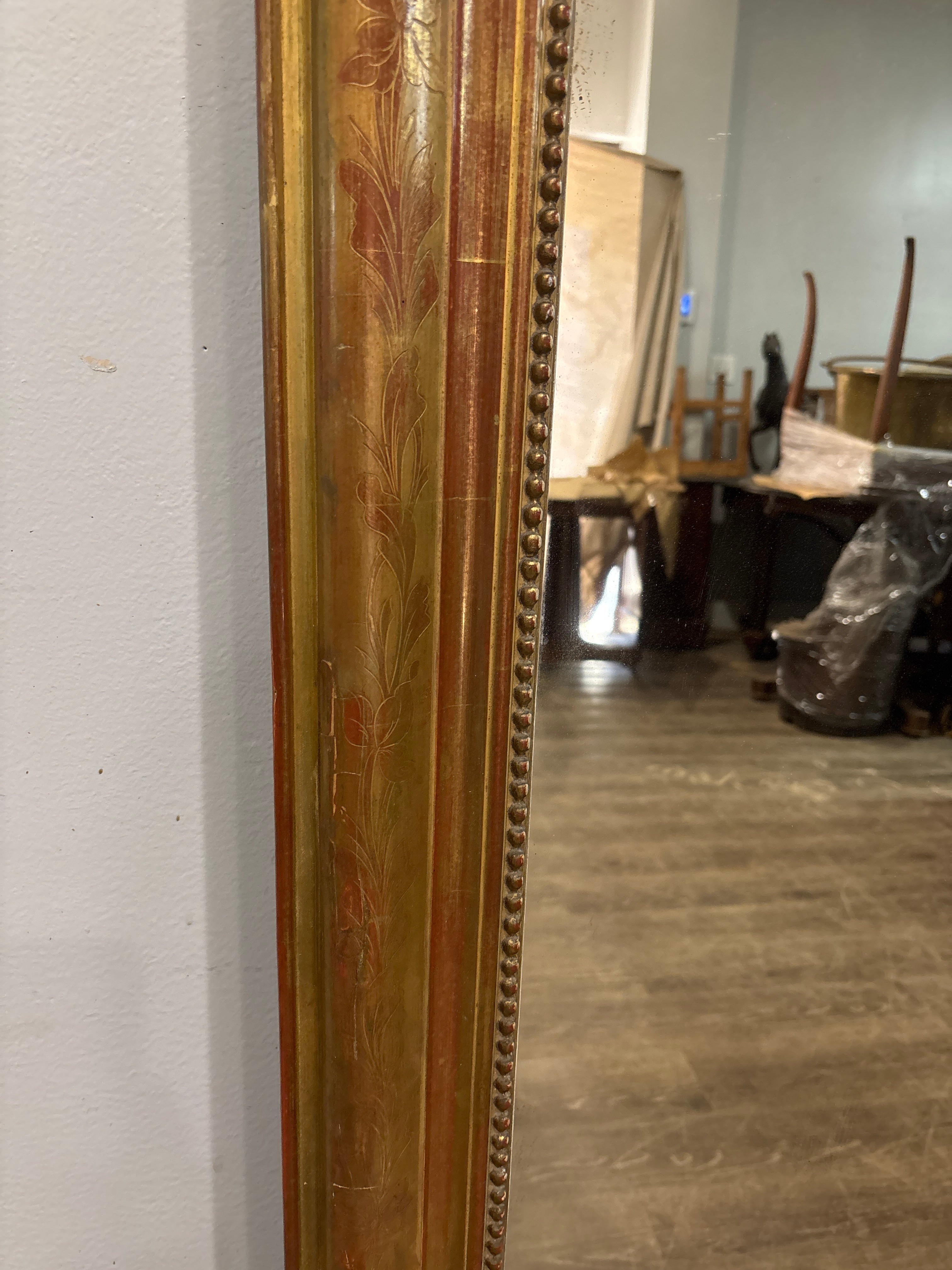Specchio francese del XIX secolo in foglia d'oro in vendita 3