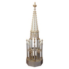 Französisch 19. Jahrhundert Gotik Revival Hand geschnitzt, lackiert, Paket Giltwood Spire
