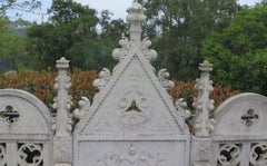 French 19th Century Gothic Style 3-Seat Carved Marble Bench with Armorial Motif