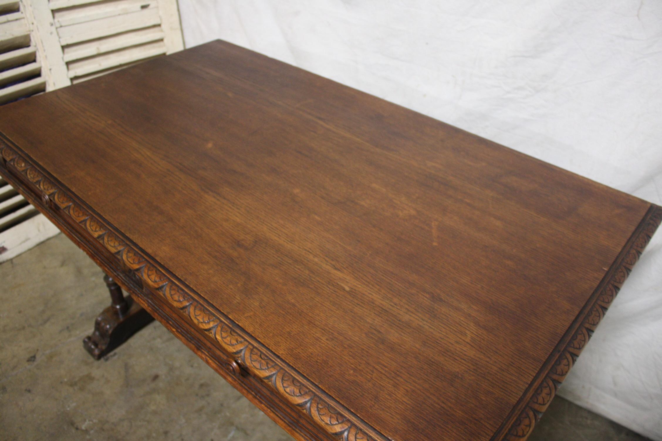 French 19th Century Gothic Style Writing Table For Sale 5