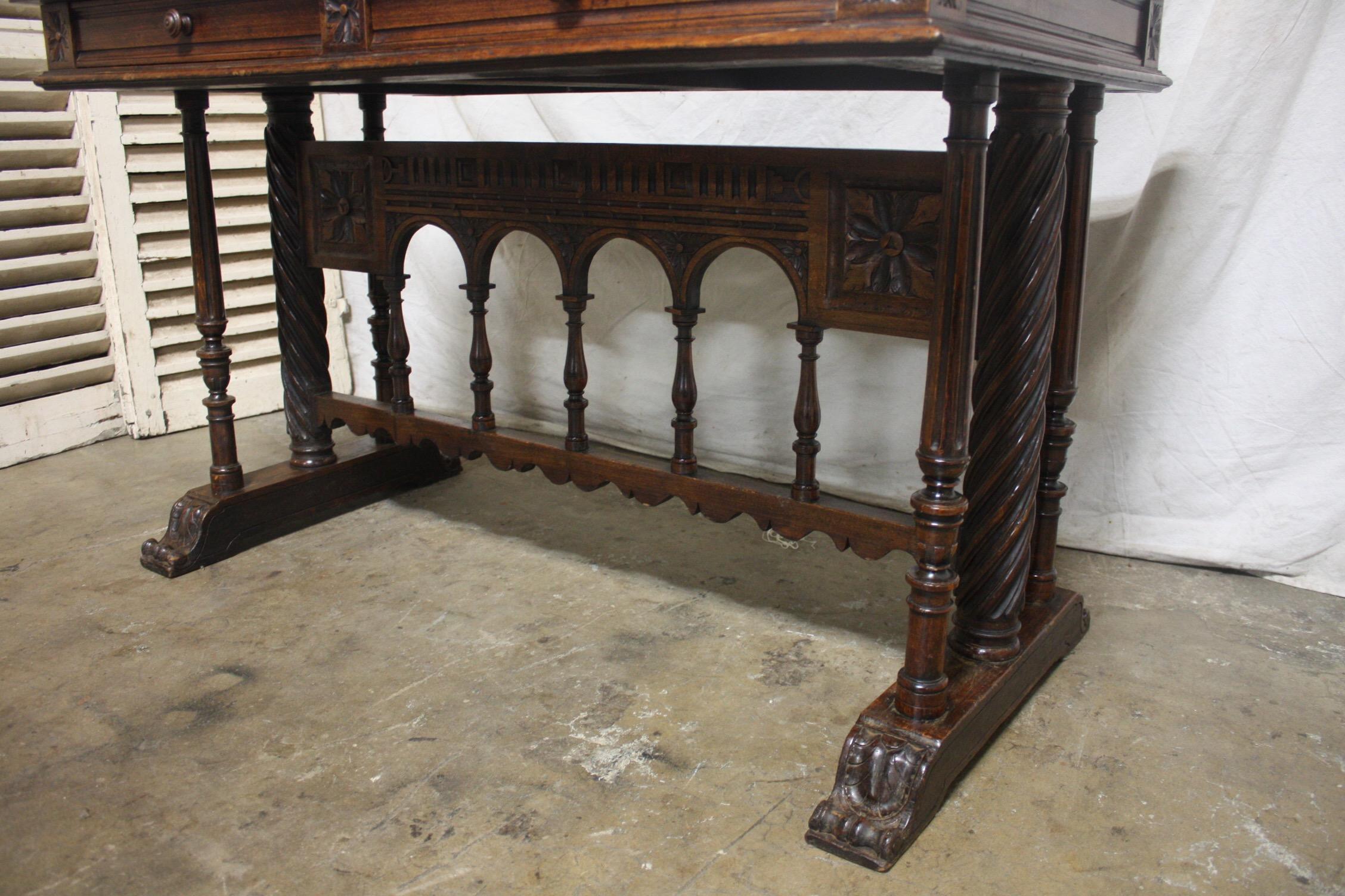French 19th Century Gothic Style Writing Table For Sale 8