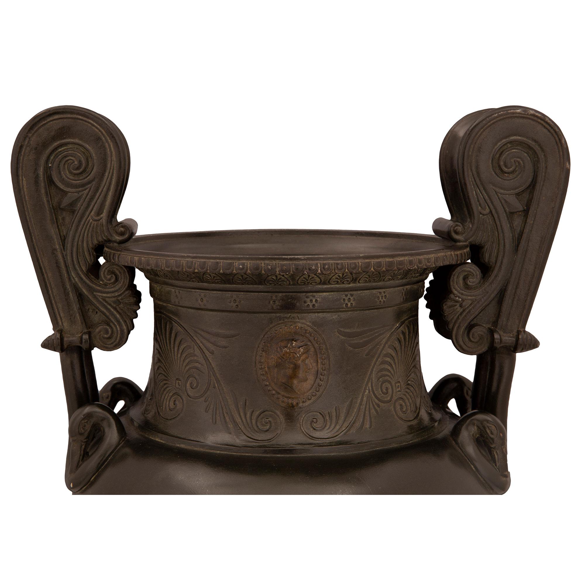 French 19th Century Grand Tour Period Bronze and Marble Urn In Good Condition For Sale In West Palm Beach, FL