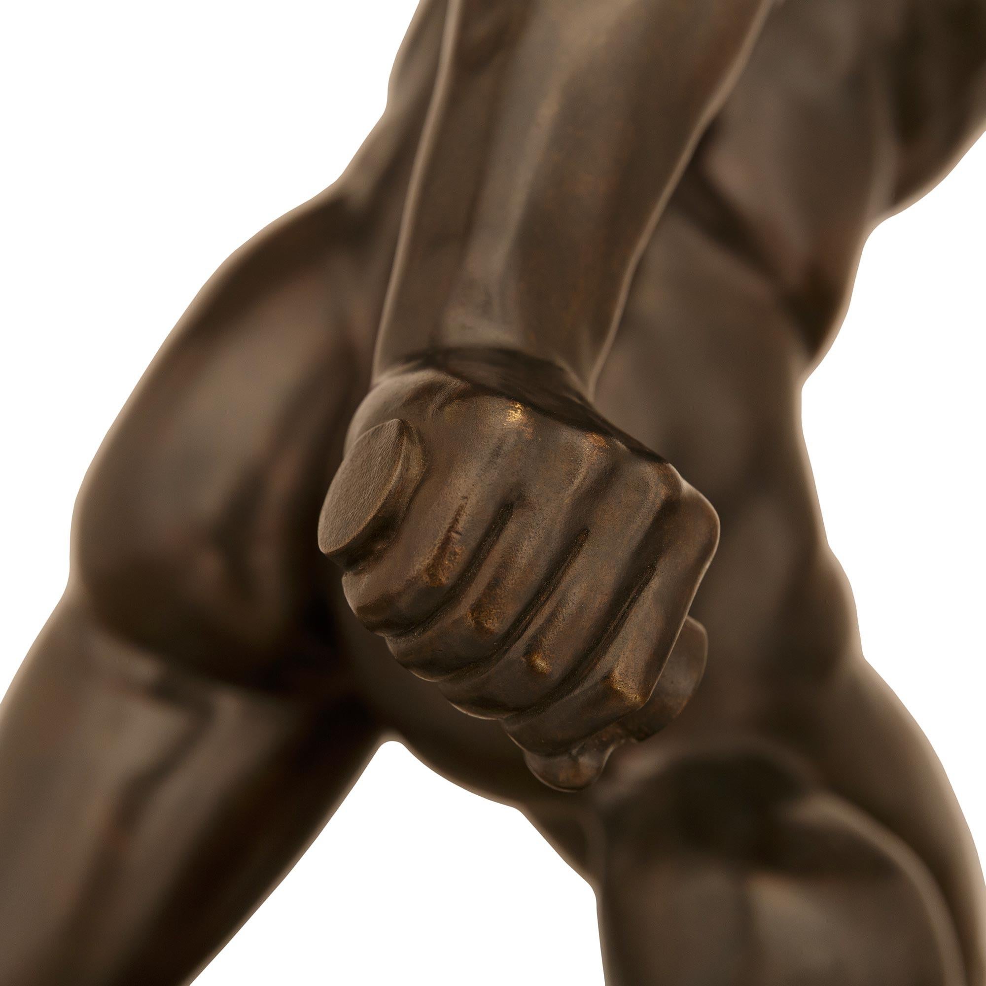 Statue en bronze du gladiateur Borghese, d'époque Grand Tour, du 19e siècle en vente 2