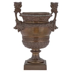 Urne en bronze patiné d'époque Grand Tour du 19ème siècle français