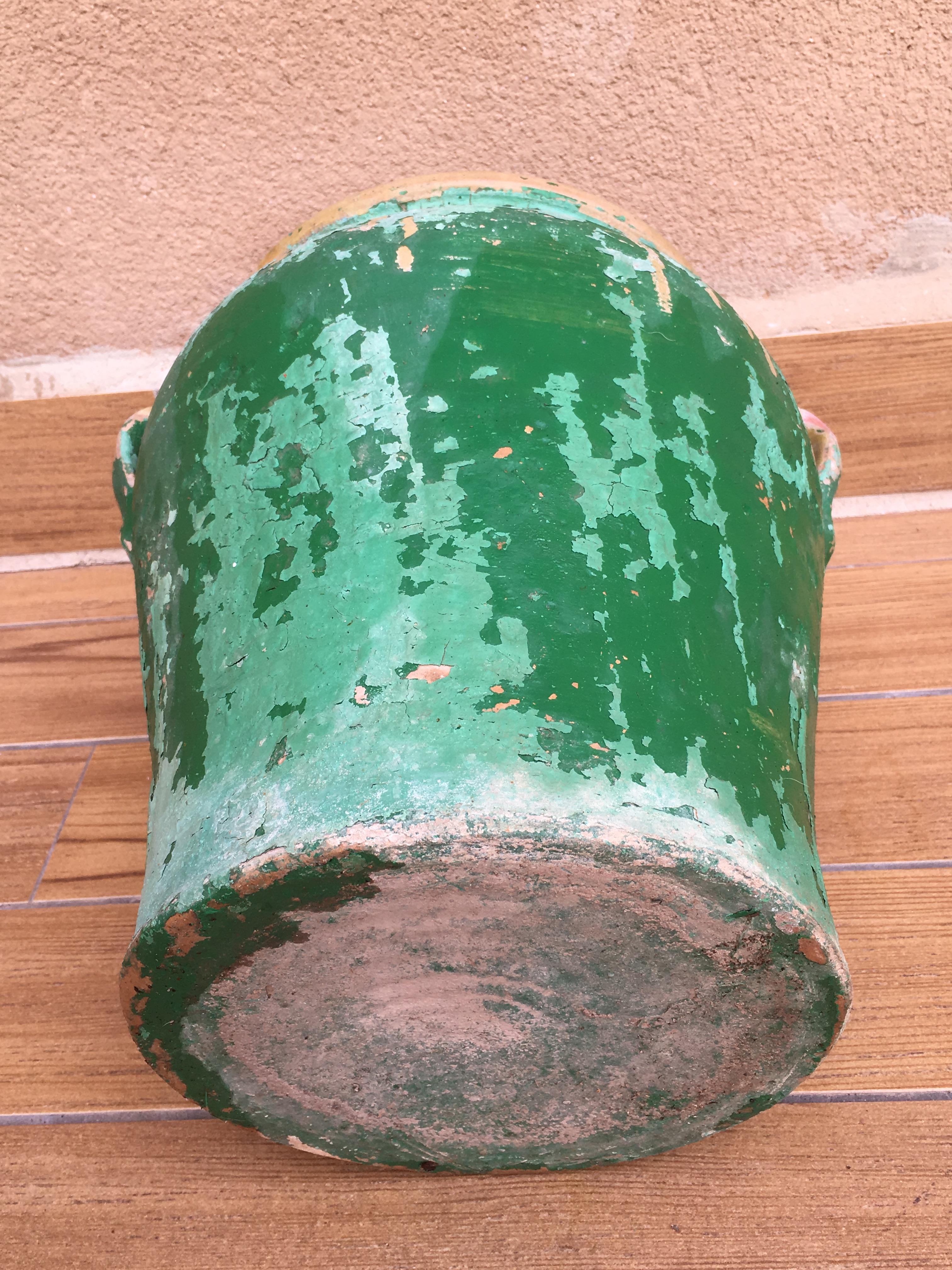 French 19th Century Green-Glazed Castelnaudary Pot or Planter with Handles In Good Condition In Miami, FL