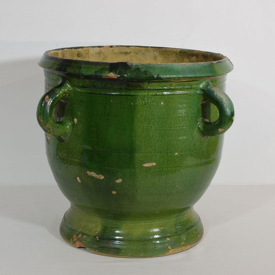 French 19th Century Green Glazed Earthenware Castelnaudary Planter In Good Condition In Buisson, FR