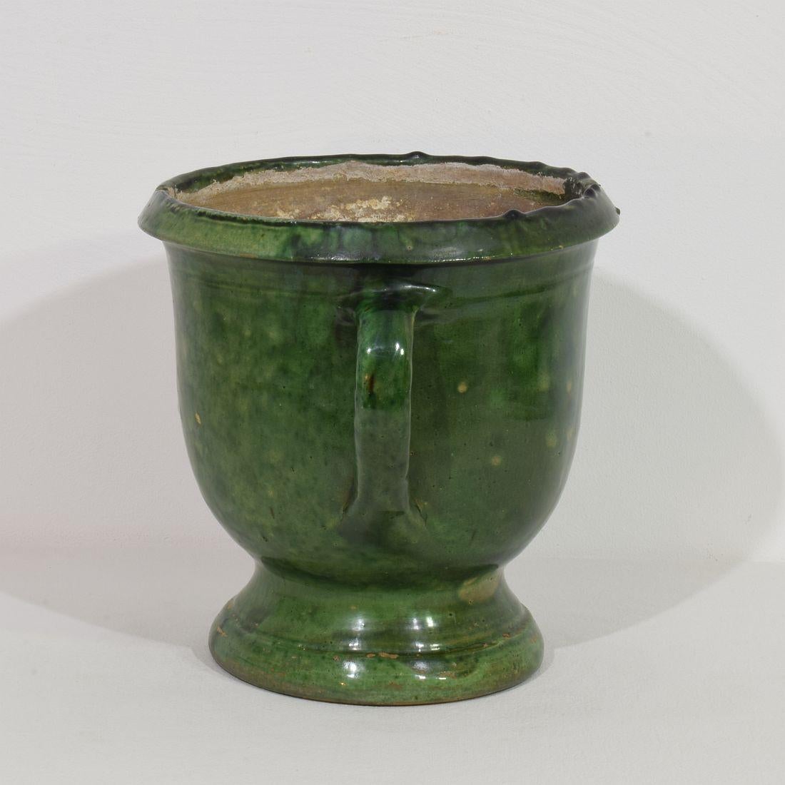 Französisches Castelnaudary-Pflanzgefäß aus grün glasiertem Steingut aus dem 19. Jahrhundert (Glasiert) im Angebot