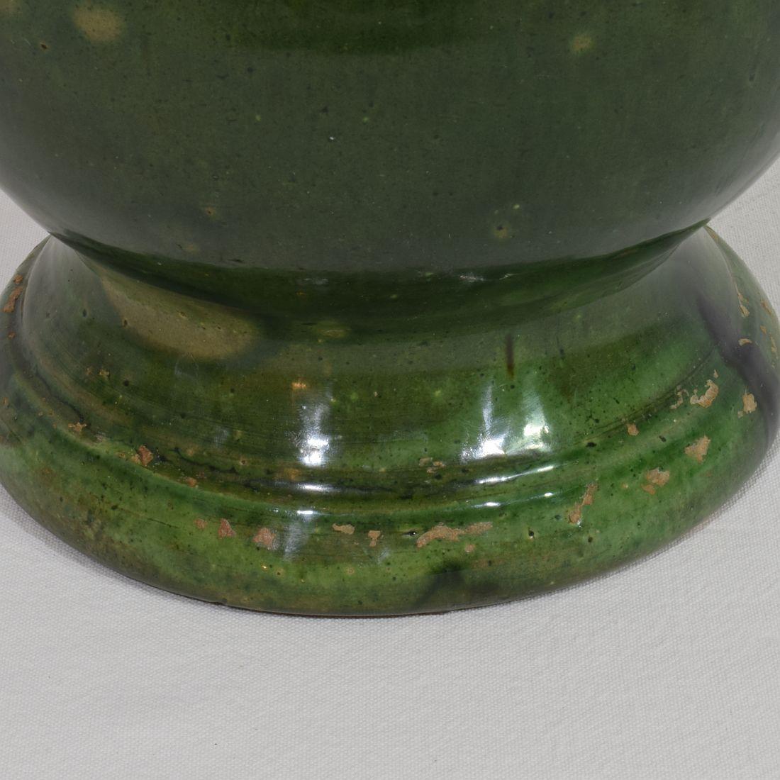 Französisches Castelnaudary-Pflanzgefäß aus grün glasiertem Steingut aus dem 19. Jahrhundert im Angebot 3