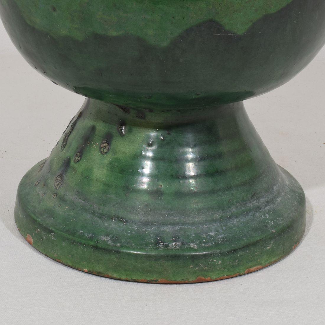 Französisches Castelnaudary-Pflanzgefäß/Vase aus grün glasiertem Steingut, 19. Jahrhundert im Angebot 6