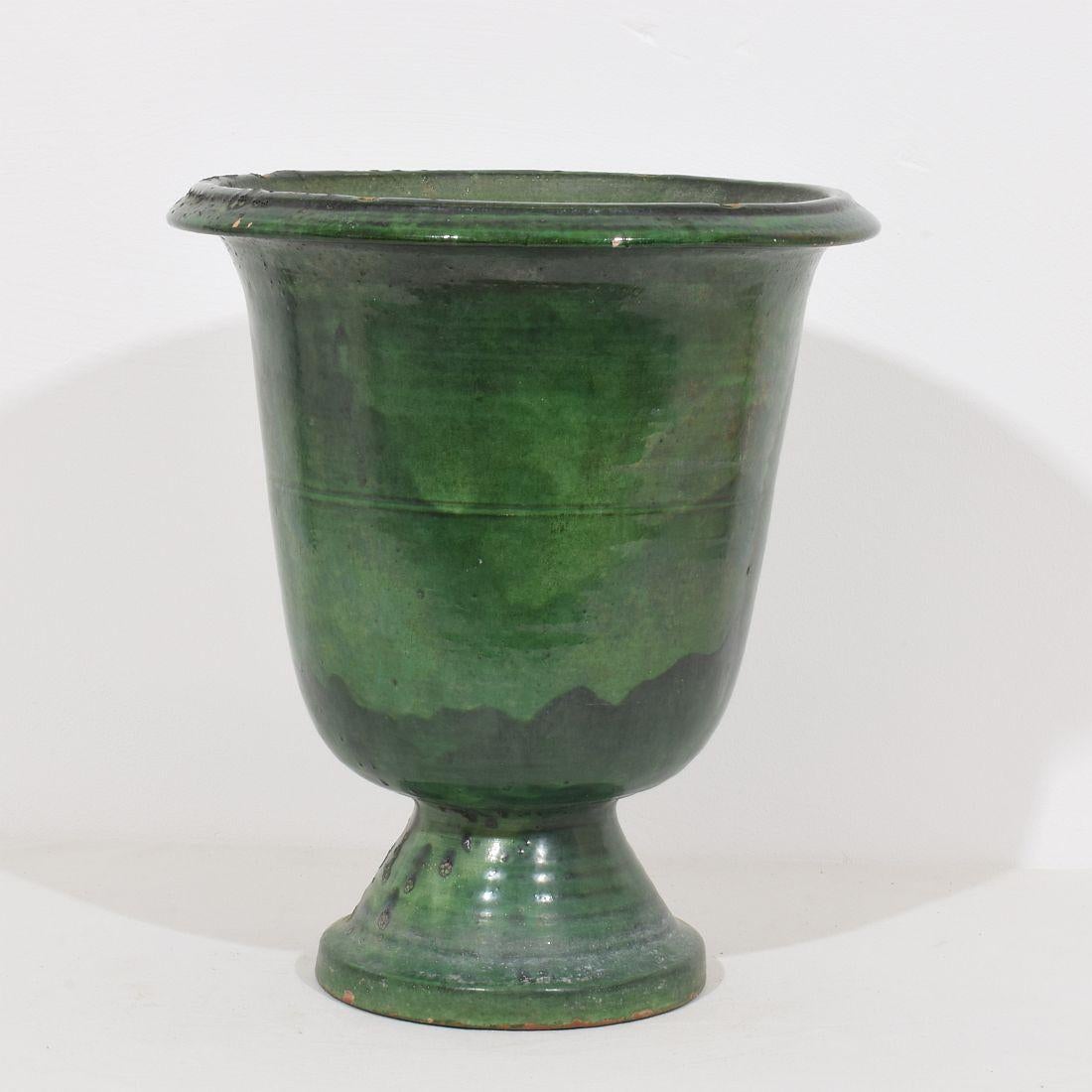 Französisches Castelnaudary-Pflanzgefäß/Vase aus grün glasiertem Steingut, 19. Jahrhundert (Glasiert) im Angebot